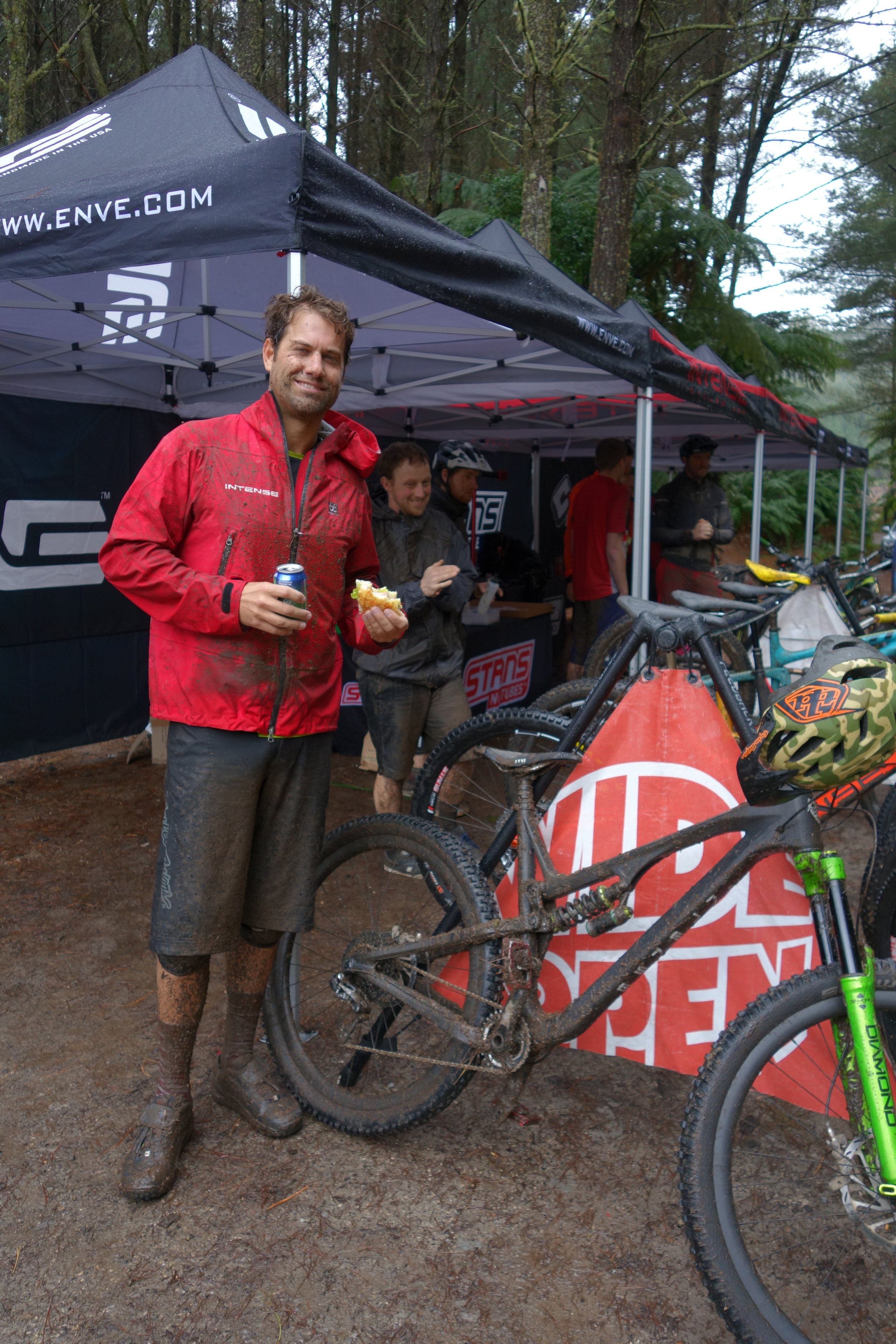 Intense USA sent their Marketing guru Mike Dettmers down to us for a chat and to ride the luscious trails. We took him down some secret and not so secret trails in the rain. He rides a Primer 29er with DVO shockers as his personal trail bike. He rides it pretty good.. 29ers are back for good now. You sure can't call this an XC bike. 