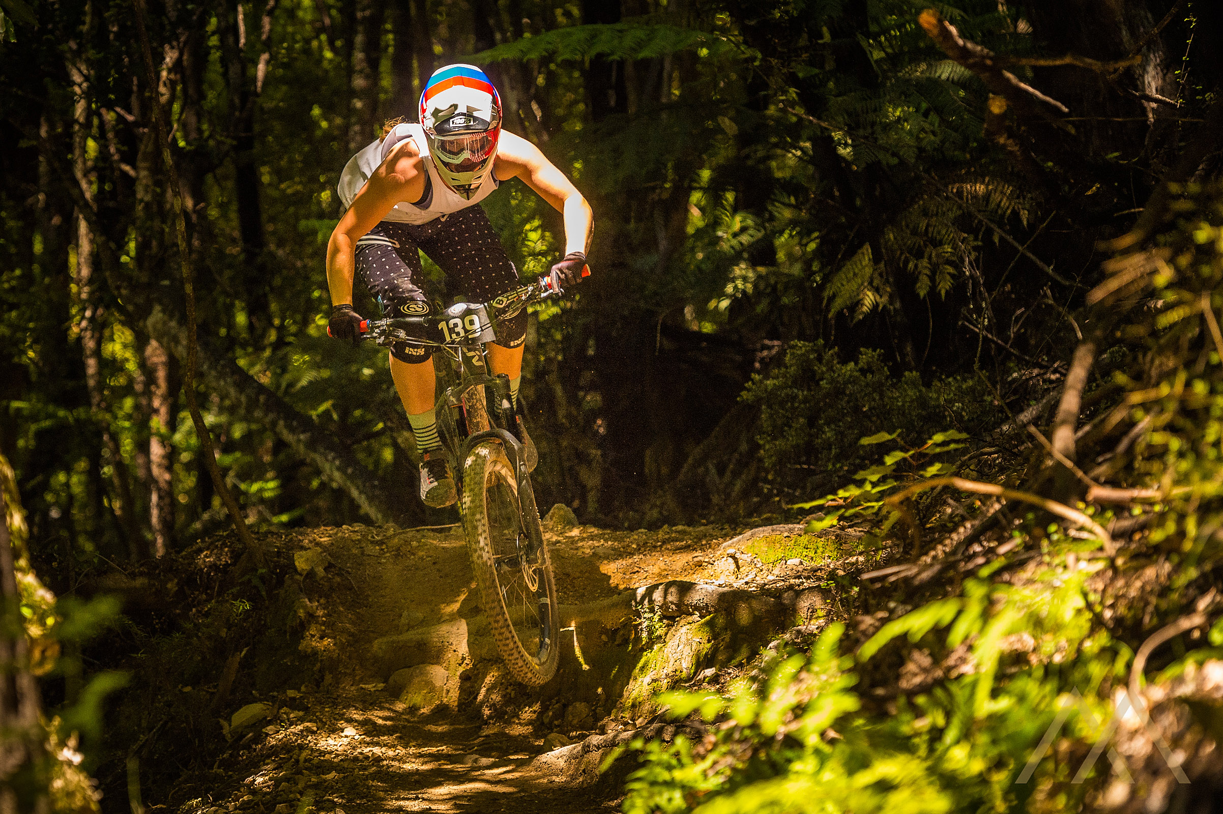Ronja Hill-Wright looking pinned into 3rd place in the Pro Women. Image: Mark Bridgwater