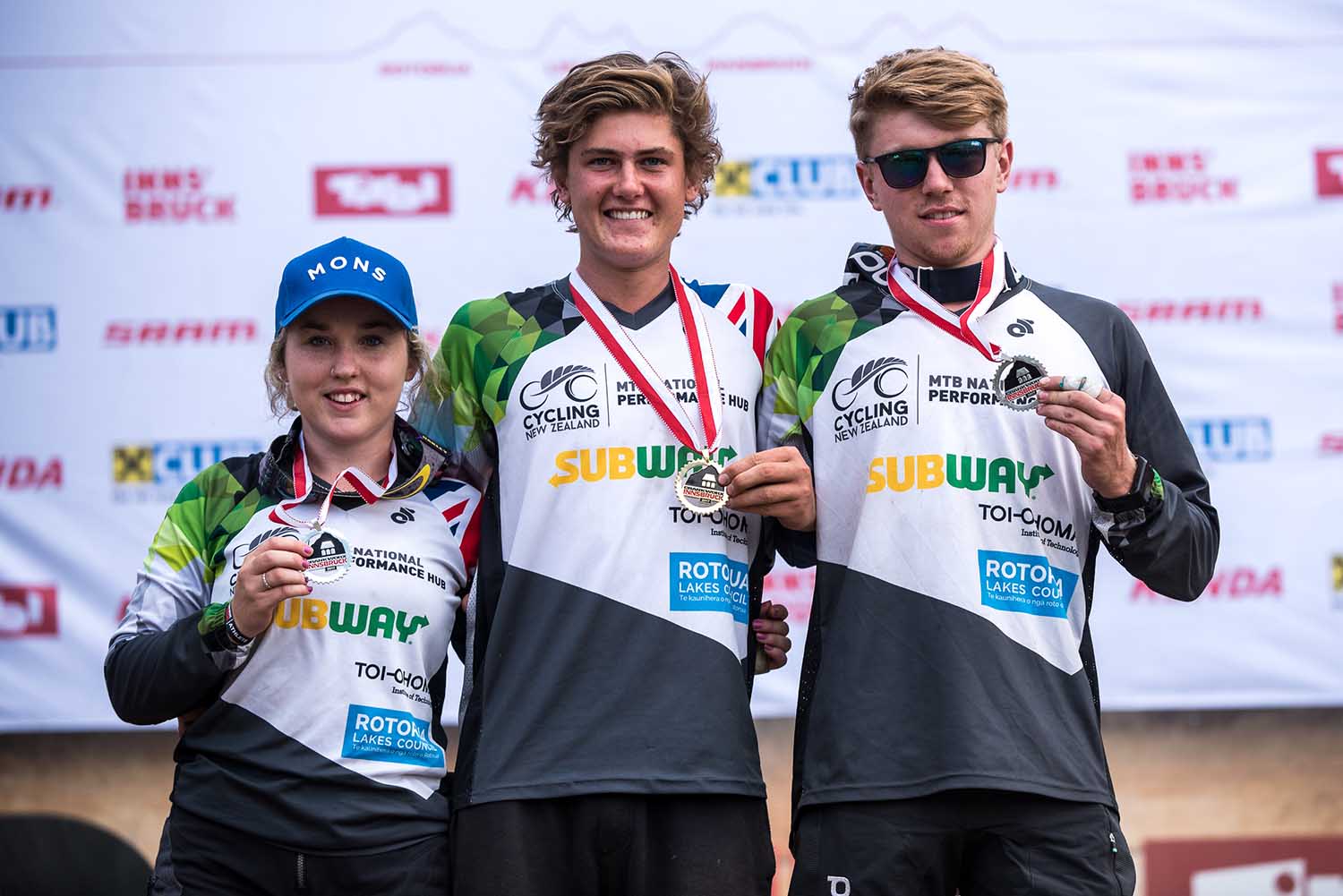 Kiwi juniors bagging medals - (L to R) Shania Rawson, Josh Oxenham and Sam Robbie