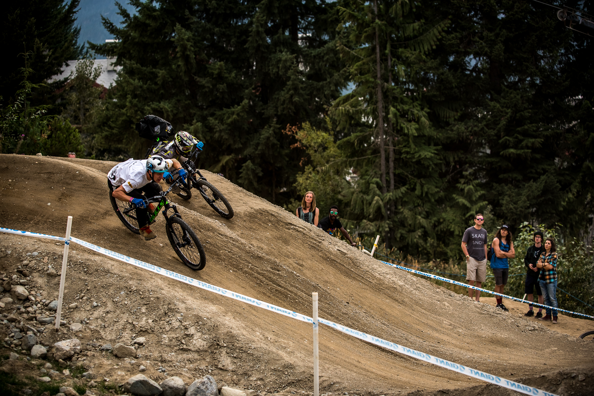 Daryl Brown and Mitch Ropelato battle it out for that last podium spot.