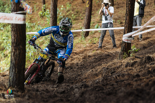 Another win for the flat pedal master Sam Hill