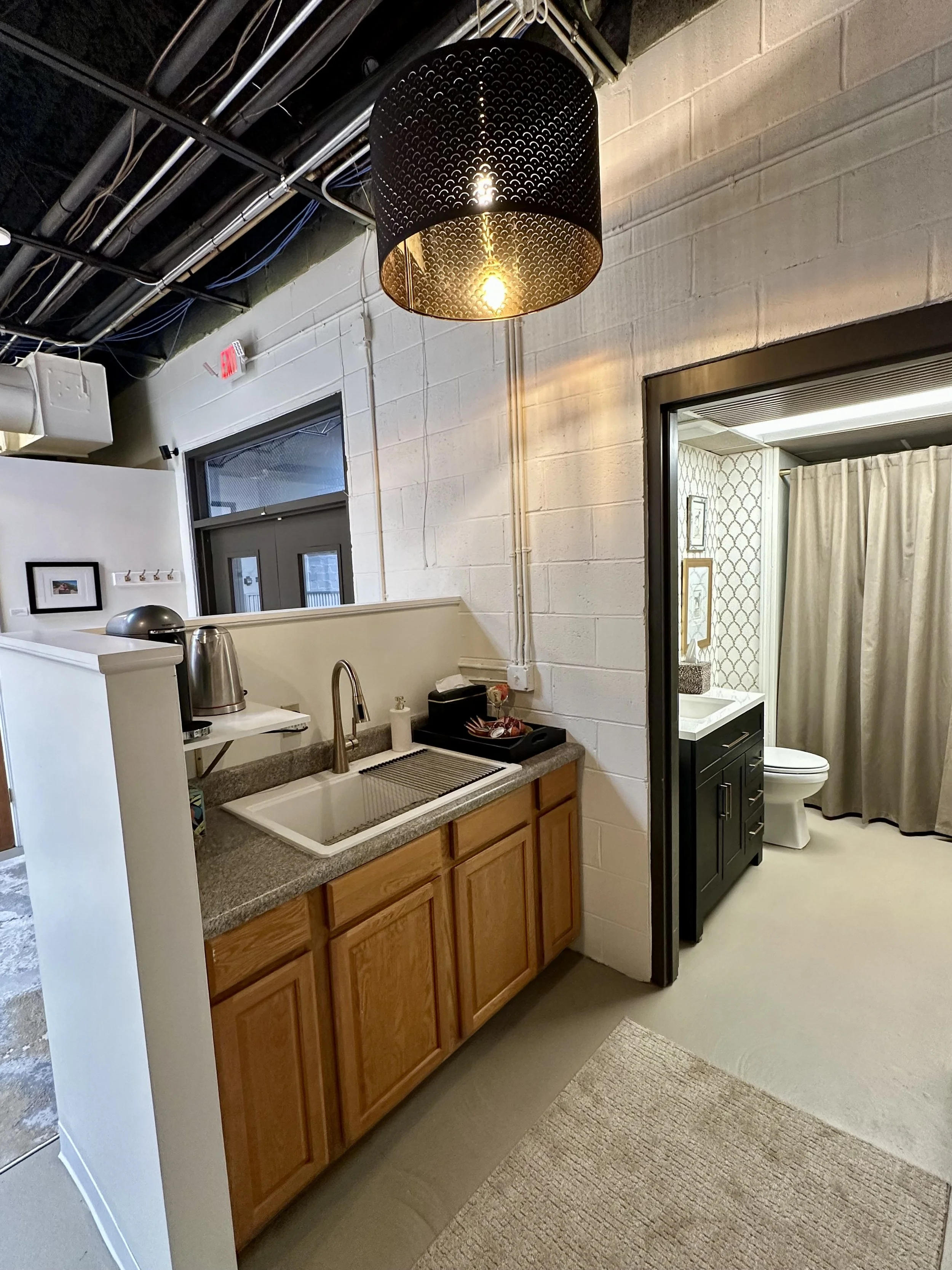 Kitchenette Bath - 3.jpeg
