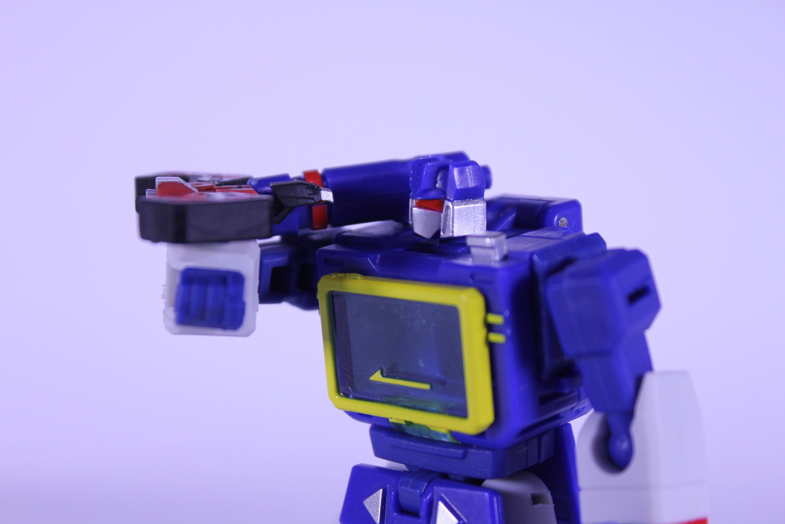 NOT Laserbeak Robot Mode