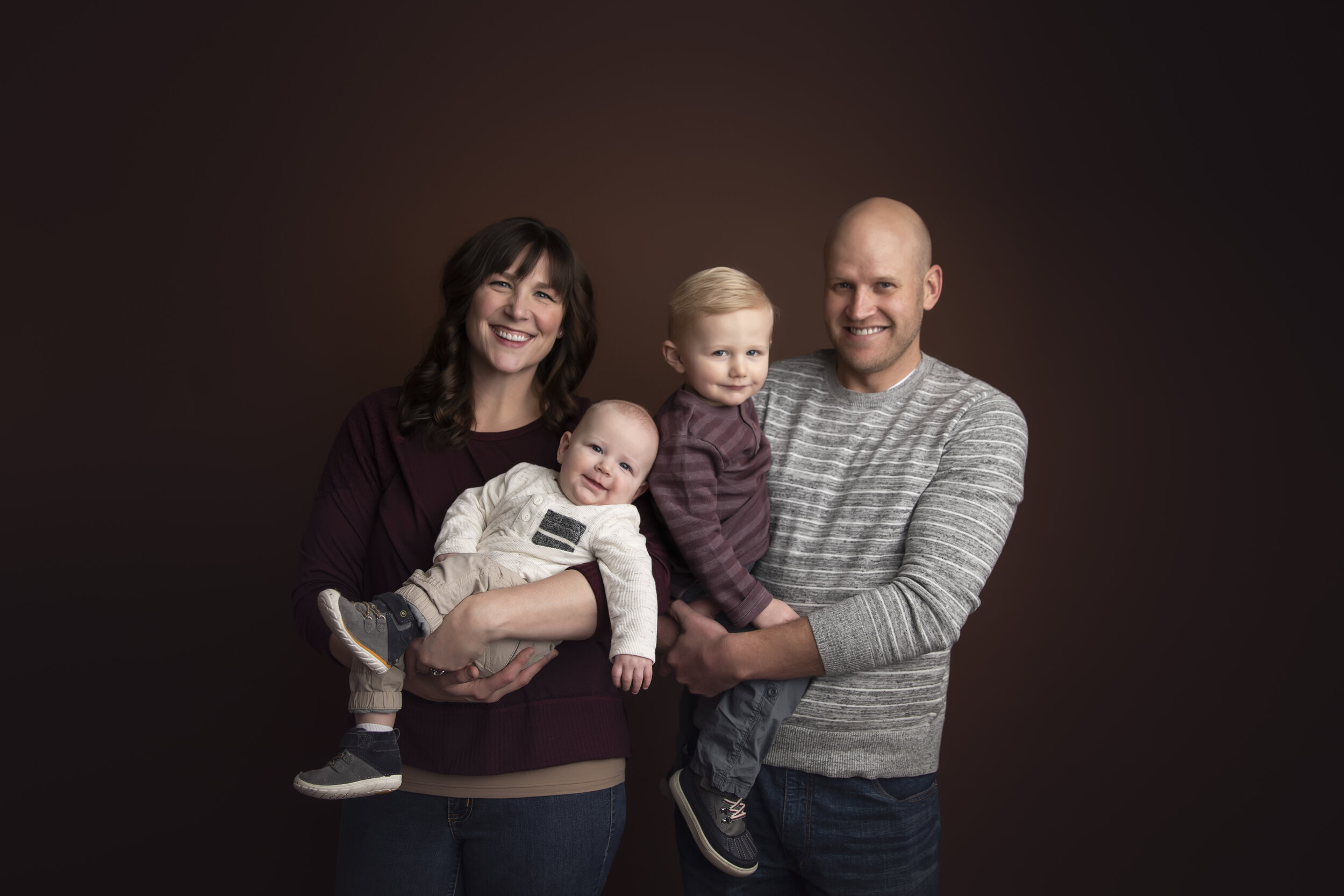 Family Portrait Photography Experience By Mount Studio in