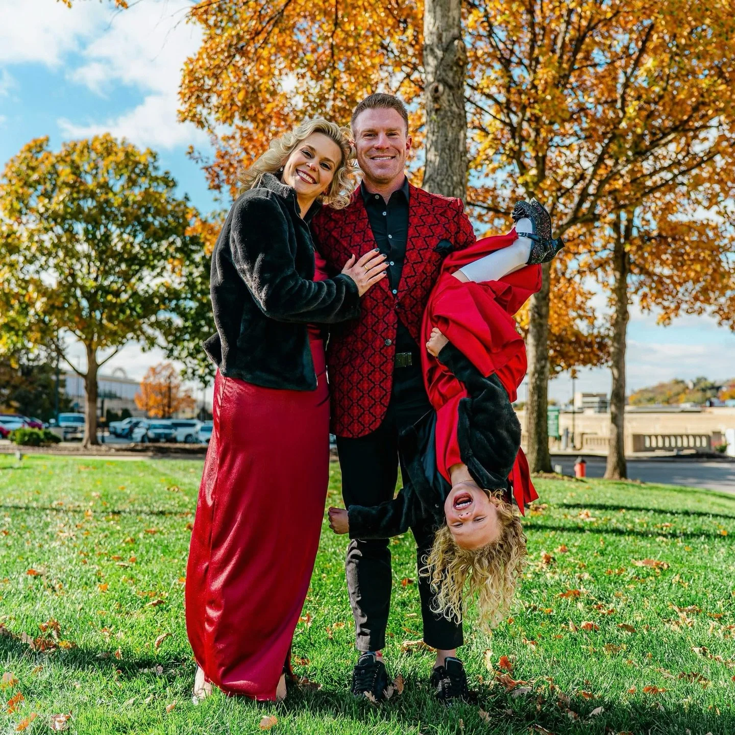 Happy 4x Birthday Ashley! Monroe &amp; I love you very much &amp; can&rsquo;t wait to embarrass you in public for years to come❤️ 

#20years #80sbabies