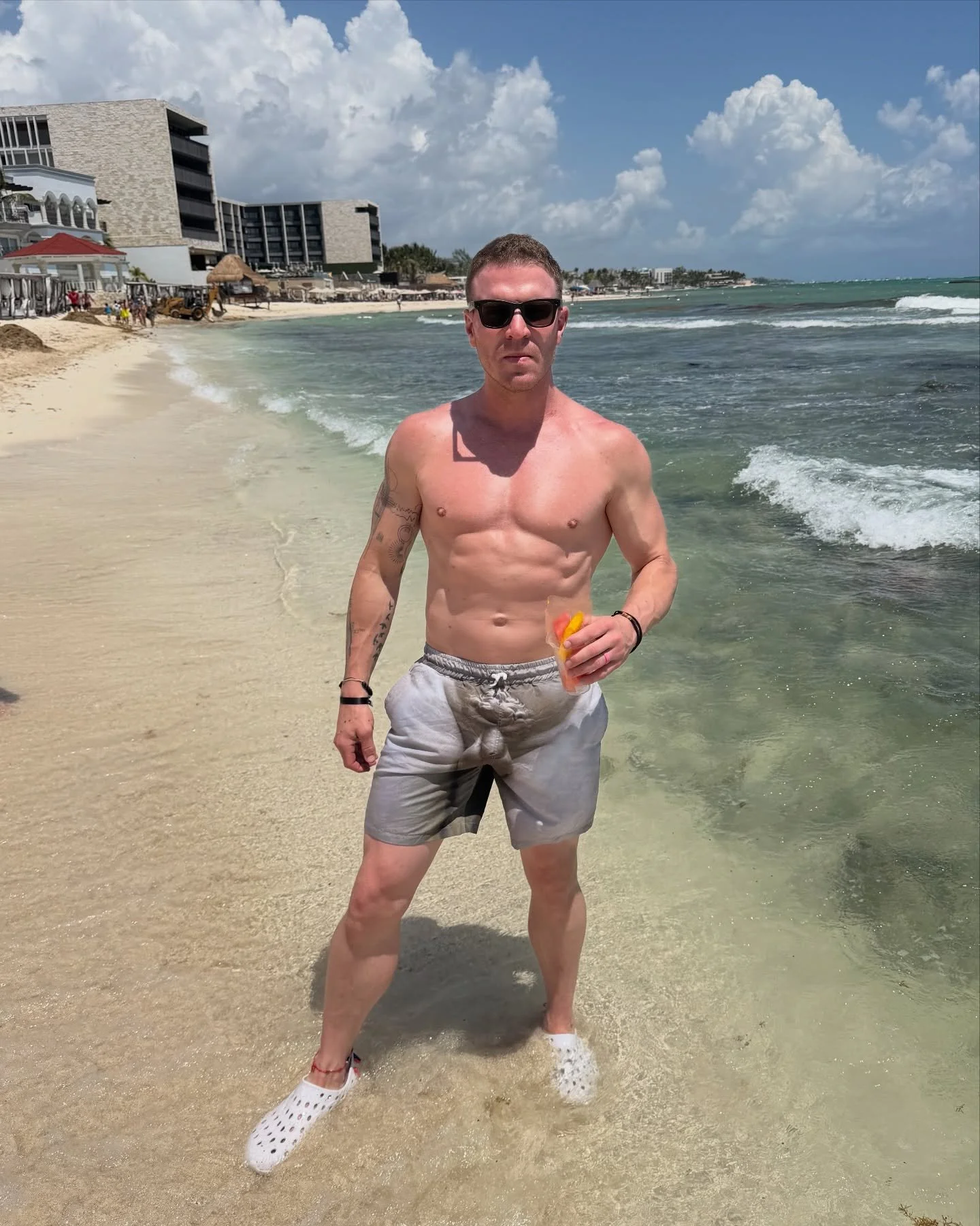 Keep scrolling. Nothing to see here🤣