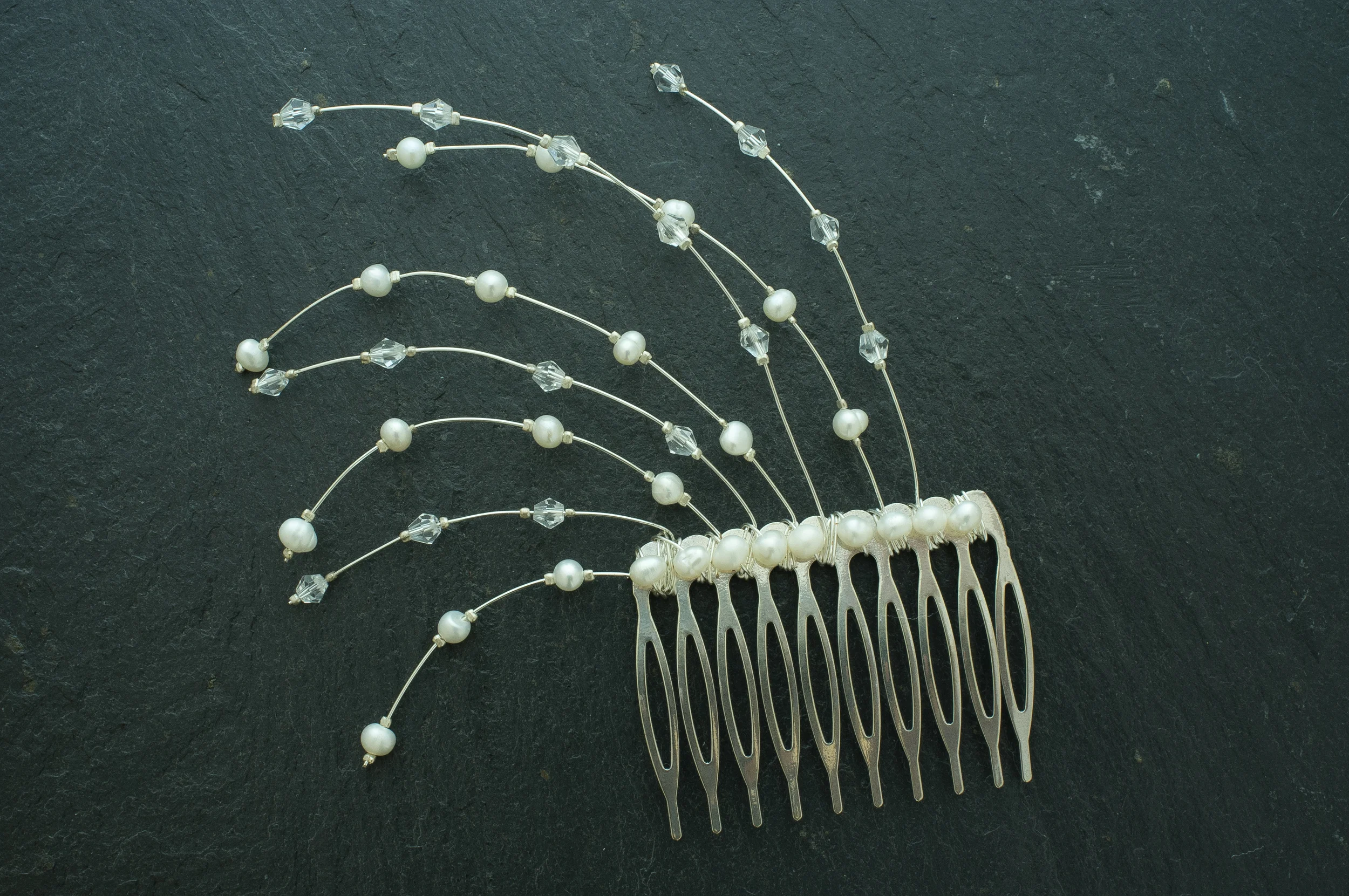 Pearl & Crystal Comb