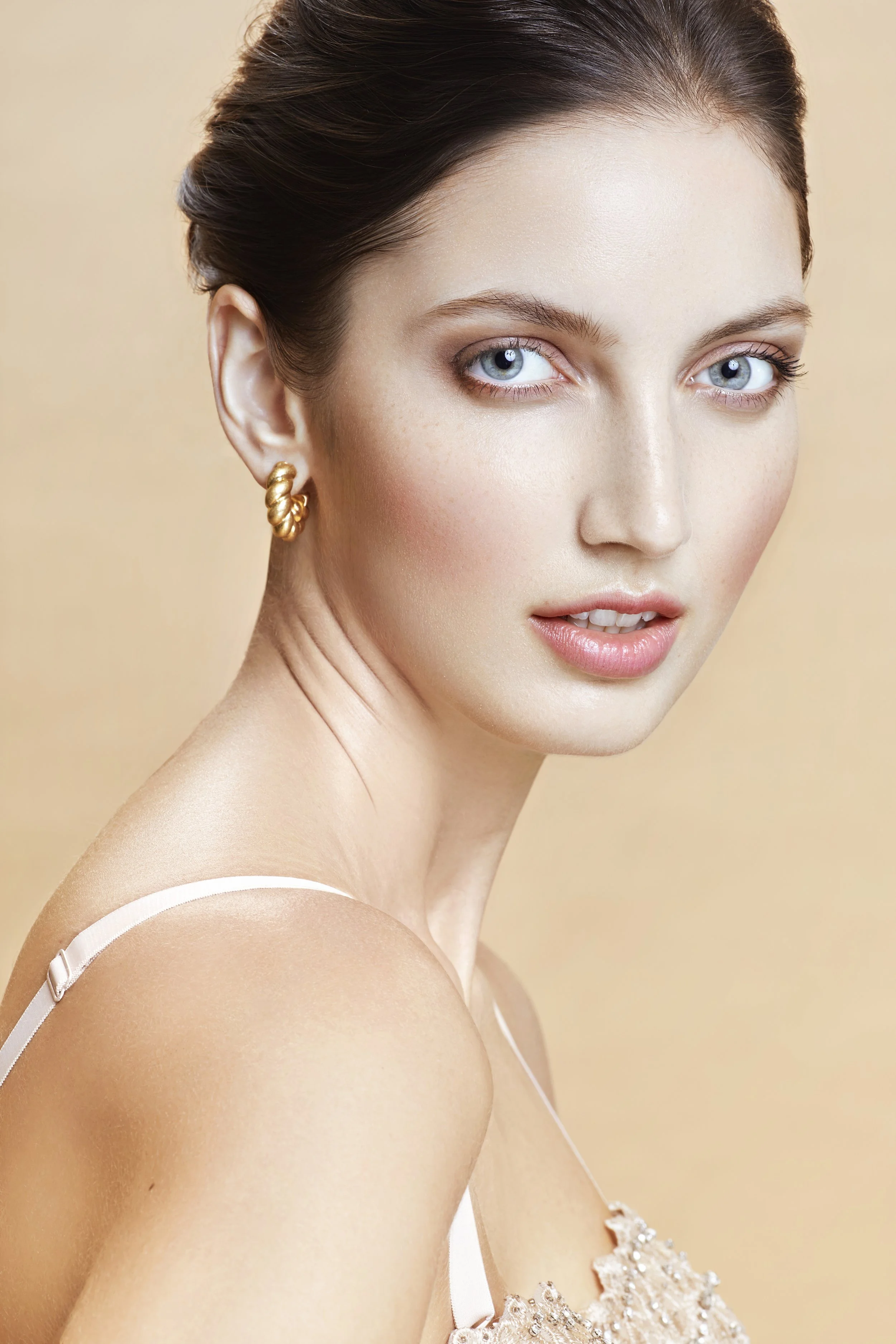 Beauty Anca+AmbiK+Amby Dec'21 -0801 LowRes.JPG