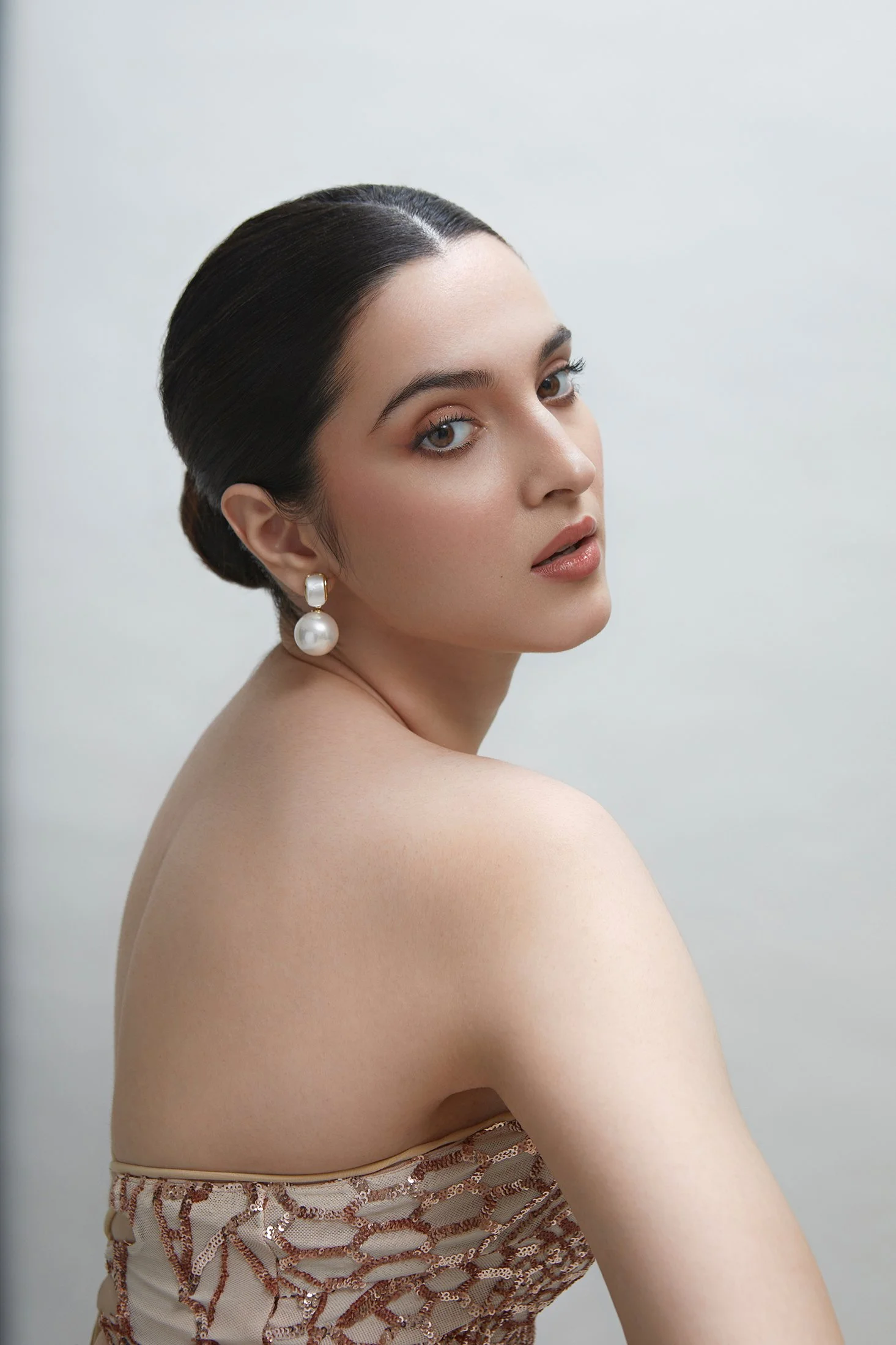 ROOSH SINDHU Nov2022 -7656-Prcsd Lr.jpg