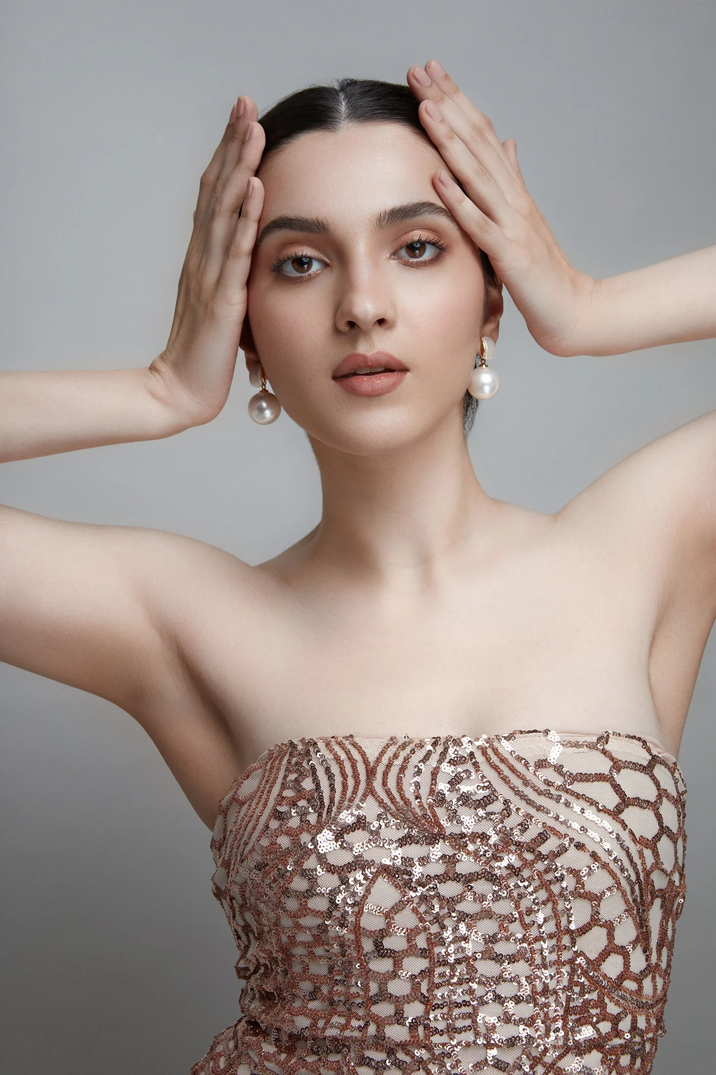 ROOSH SINDHU Nov2022 -7945-Prcsd Lr.jpg
