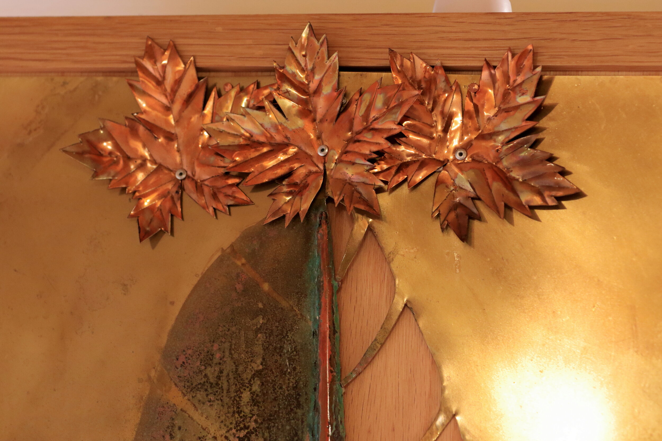 Detail of the Oak leaves.JPG