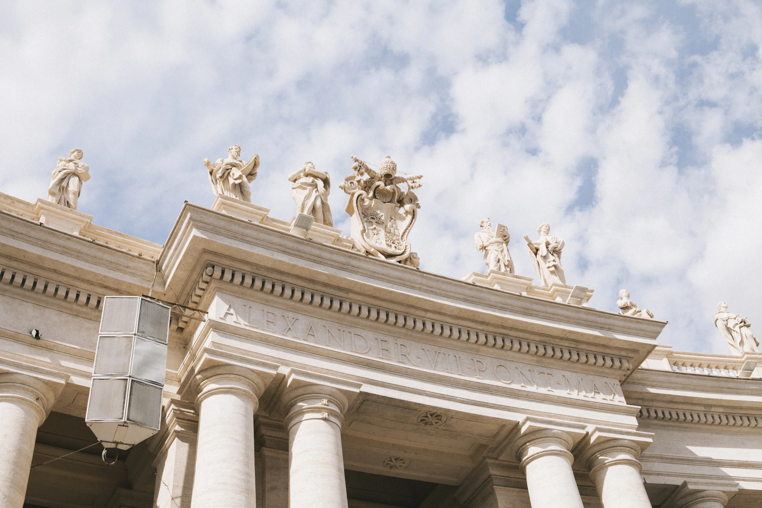StPetersBasilica_1876.jpg