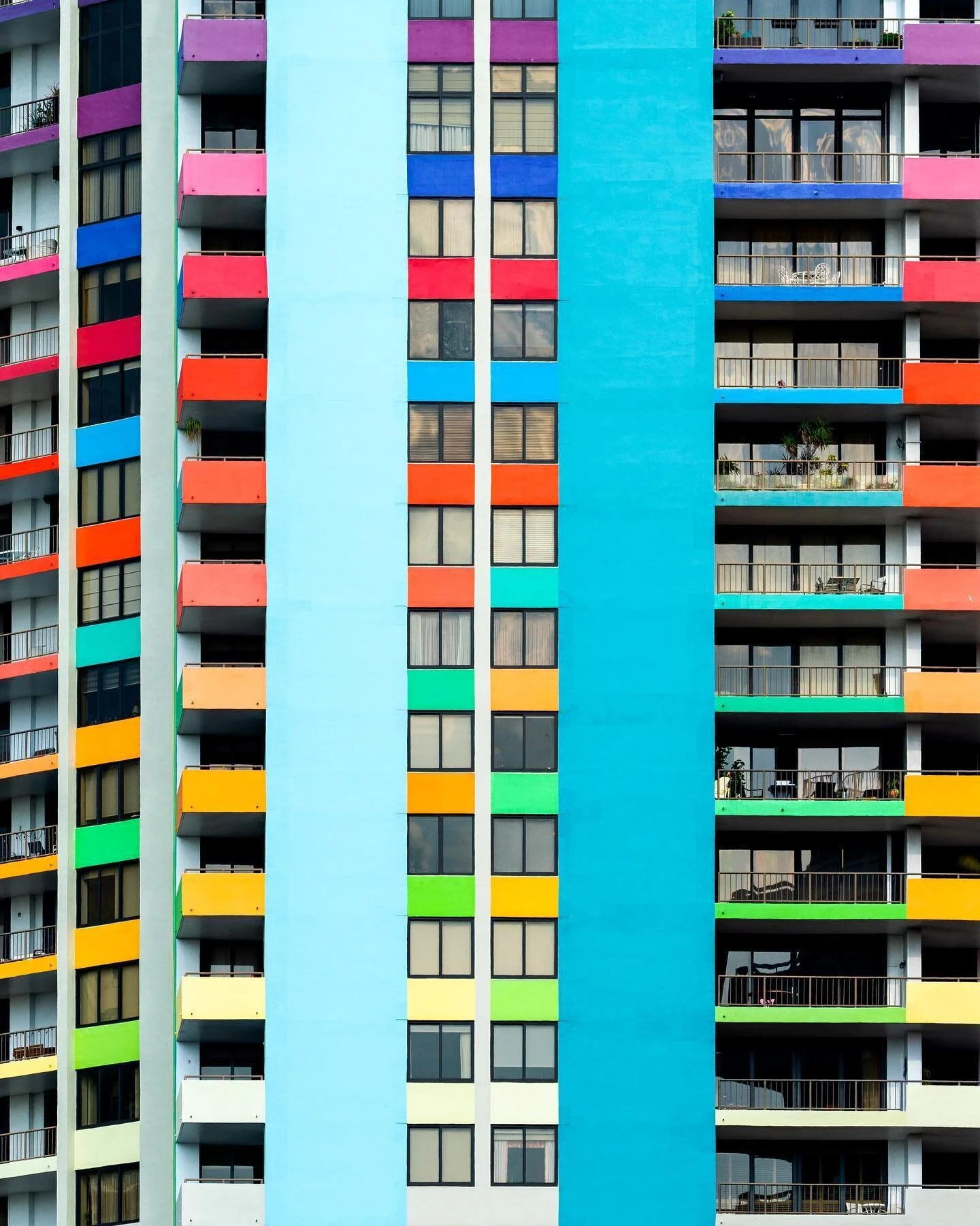 Colors on point 👌
|
|
|
|
|
Thanks for liking and please follow!
———————————————————————————————
#imagixmiami #miami #architecturephotography #architectural #architectanddesign #theimaged #_archidesignhome_ #architizer #archilovers #architecturehunt