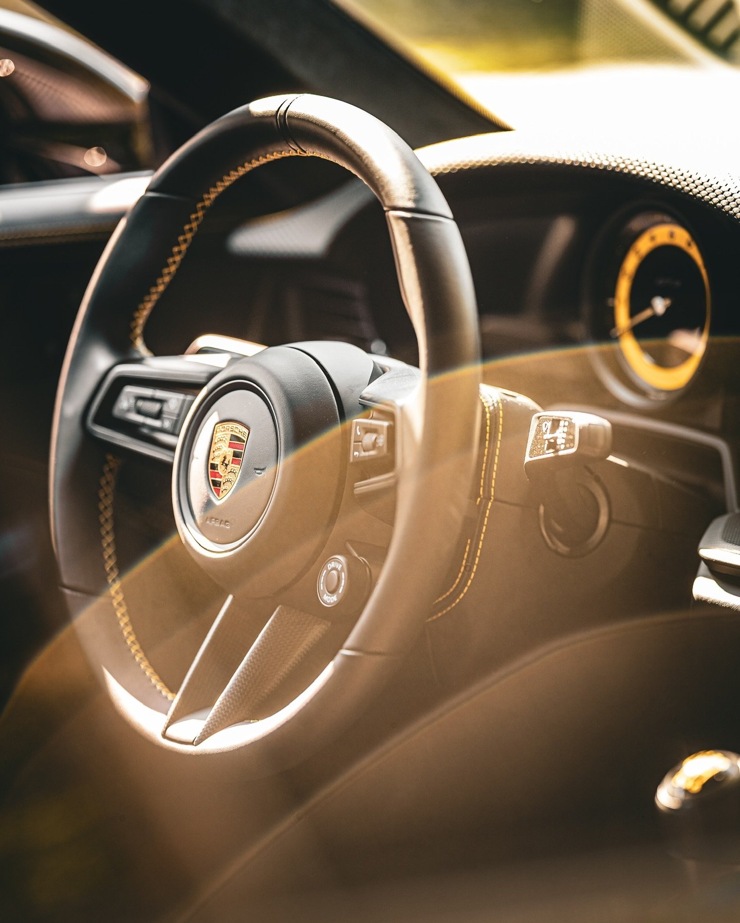 Automotive Shoot &mdash; Arguably the best sport car you can get, Porsche 911 GT3 Touring 

#plasry #automotivephotography #porsche #911gt3touring #miami #commercialphotography