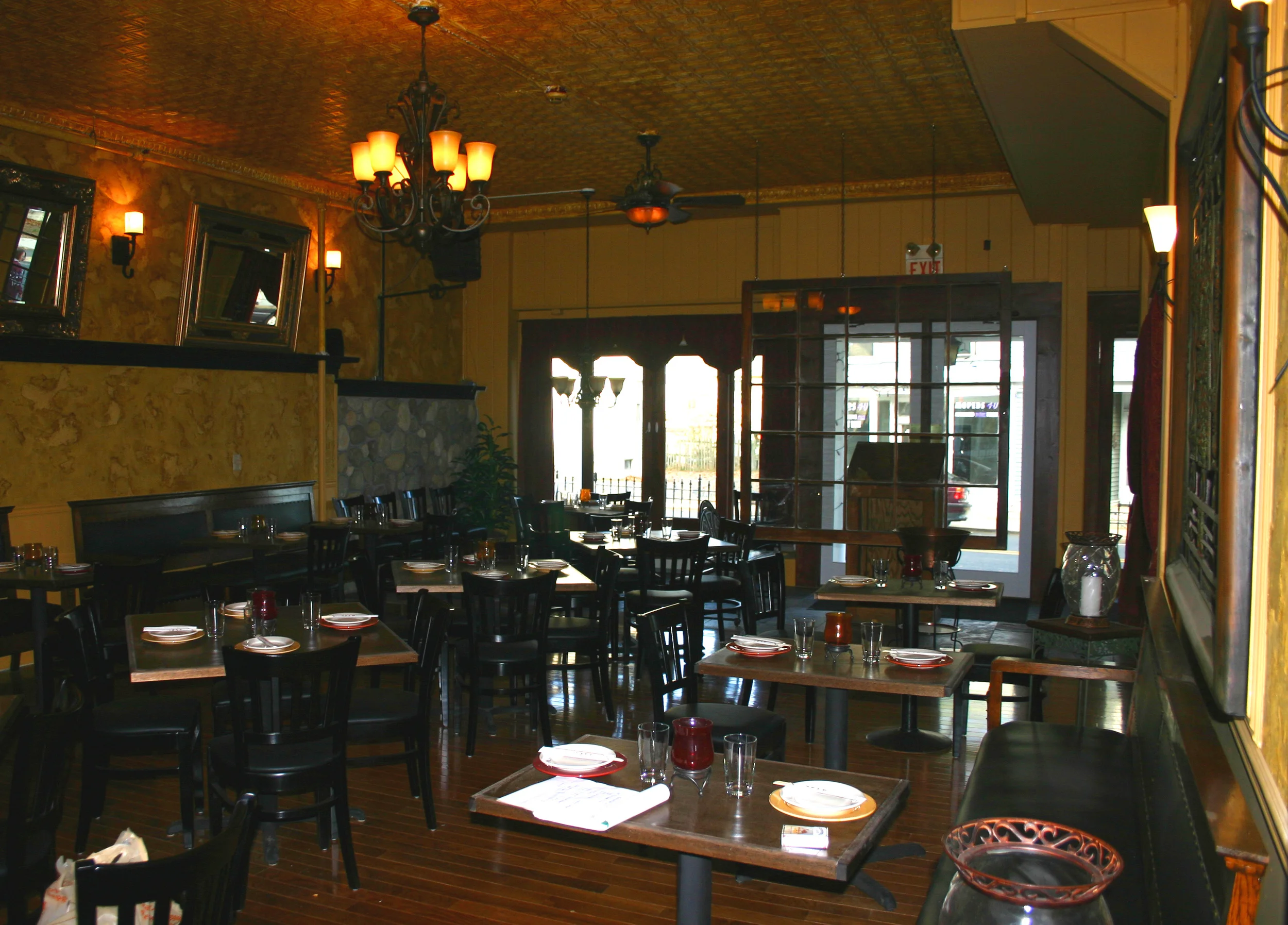 new dining side copy.jpg