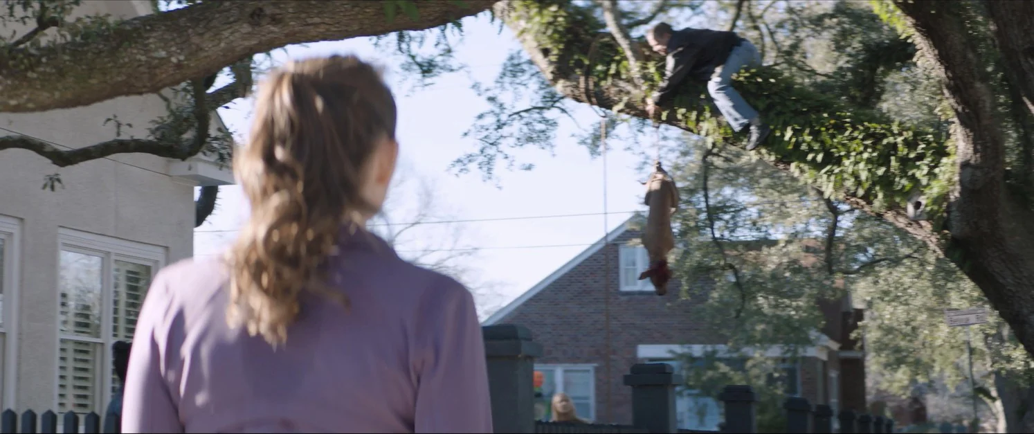 Halloween (2018) Jog to a Hanging Dog