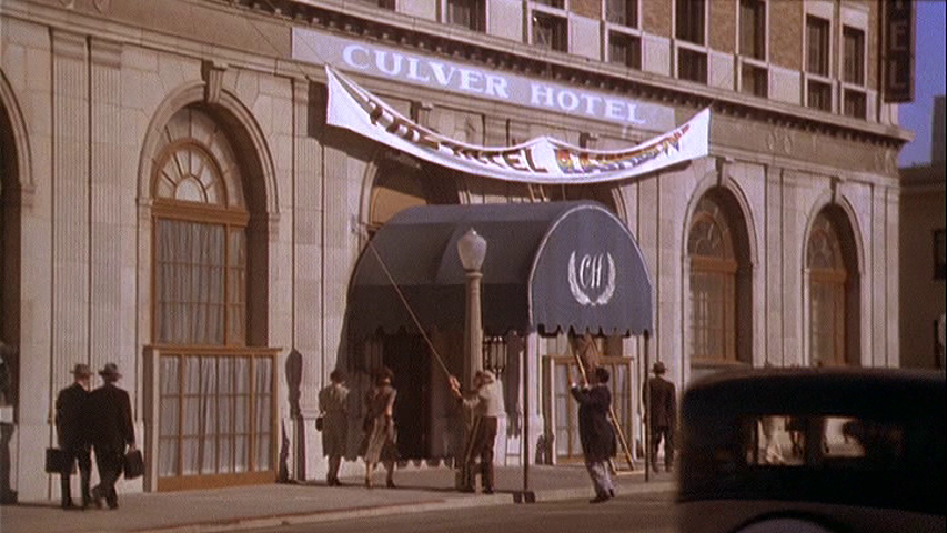 Under The Rainbow (1981)
