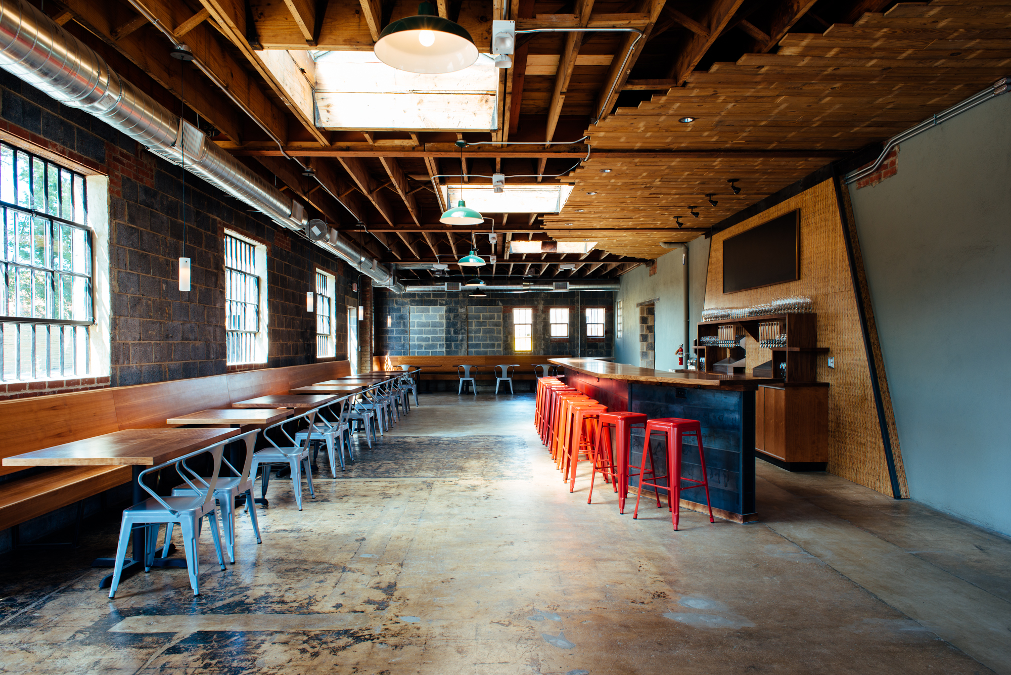 Johannas Design Group is a studio dedicated to the community and its clients.