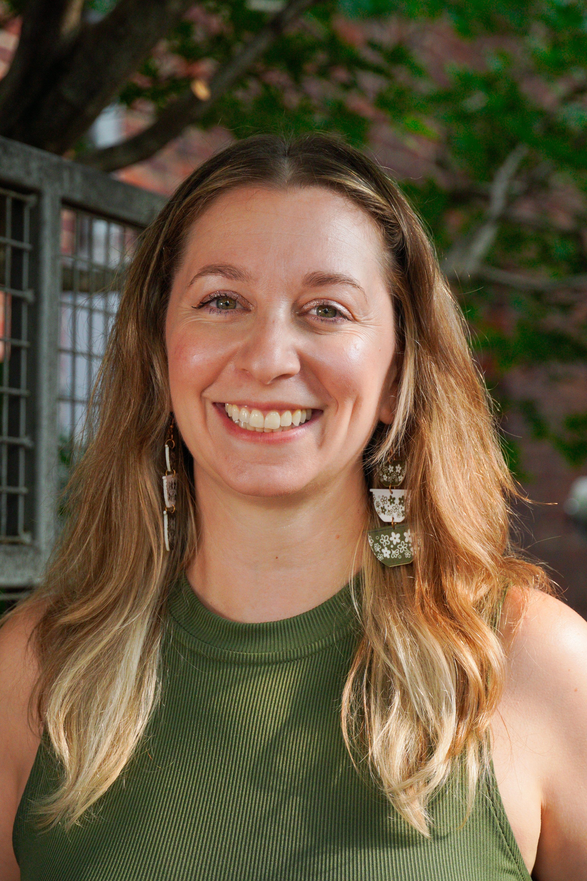 MELISA ROSS, OFFICE MANAGER  Melisa has a very diverse background ranging in non-profit and event management, professional organization, software technology and fashion wholesale. She has always been passionate about creativity and problem solving w