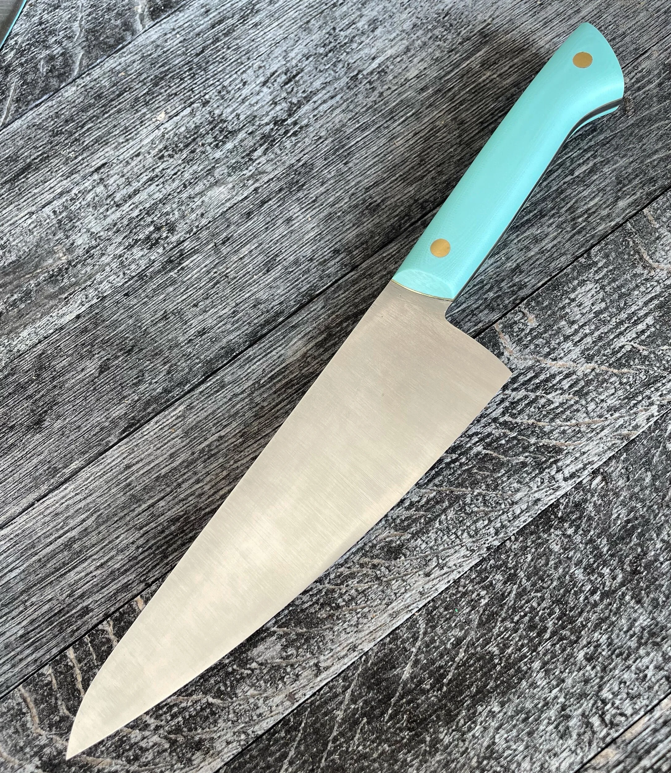 318997F8-681F-403A-A133-67448D61B92A