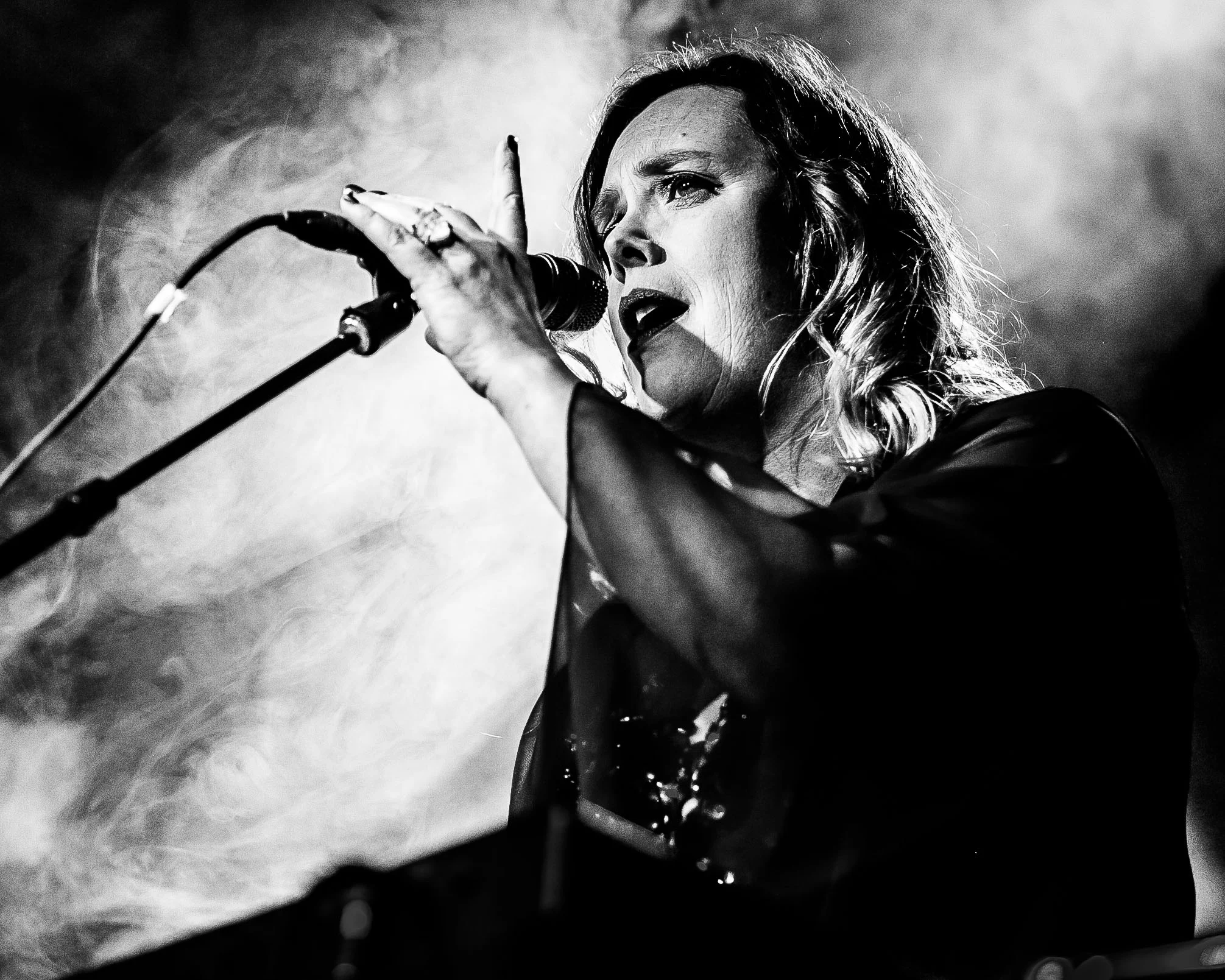 SLOWDIVE