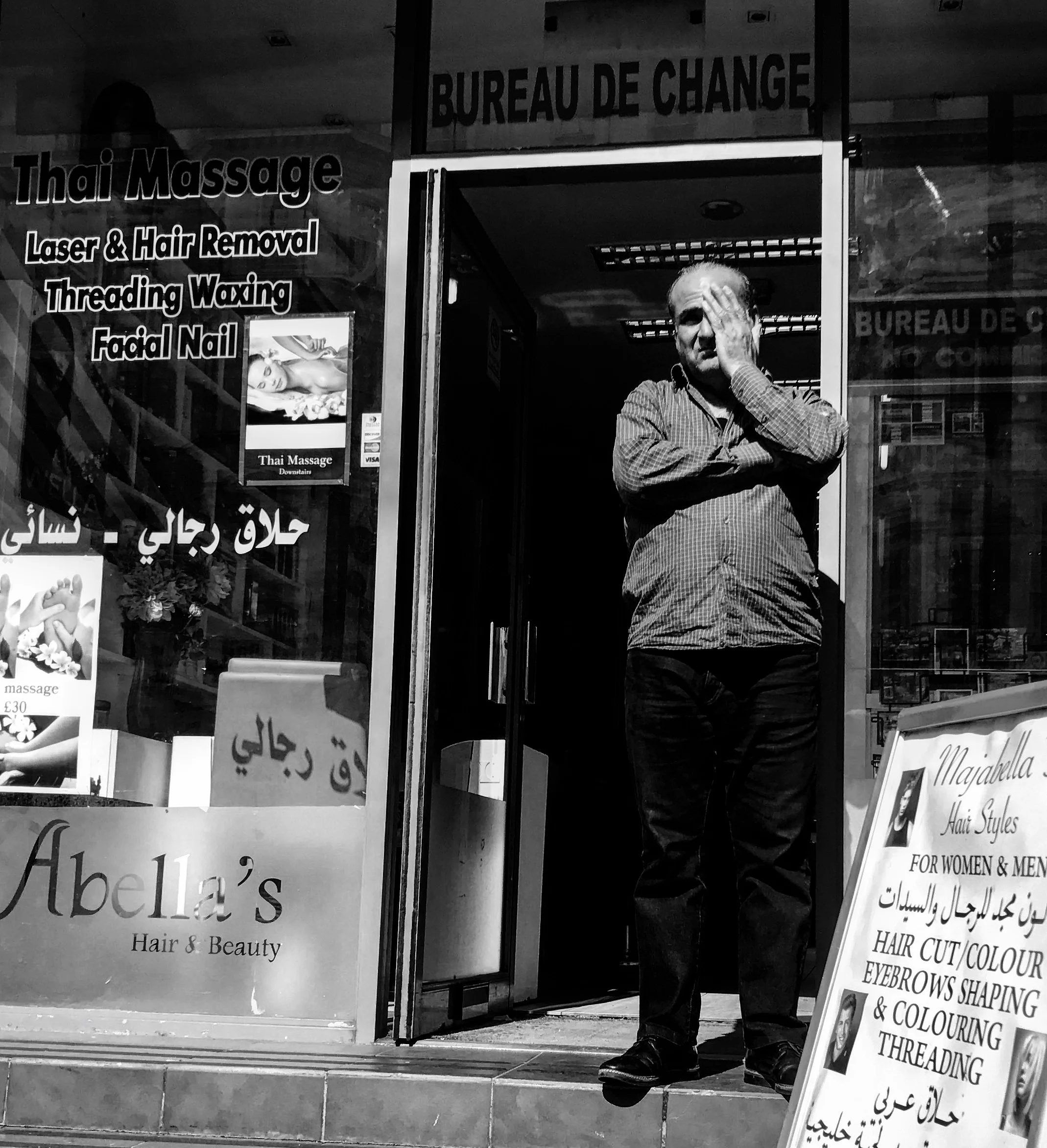 Thai_Massage_Old_Man_Hand_London.jpg