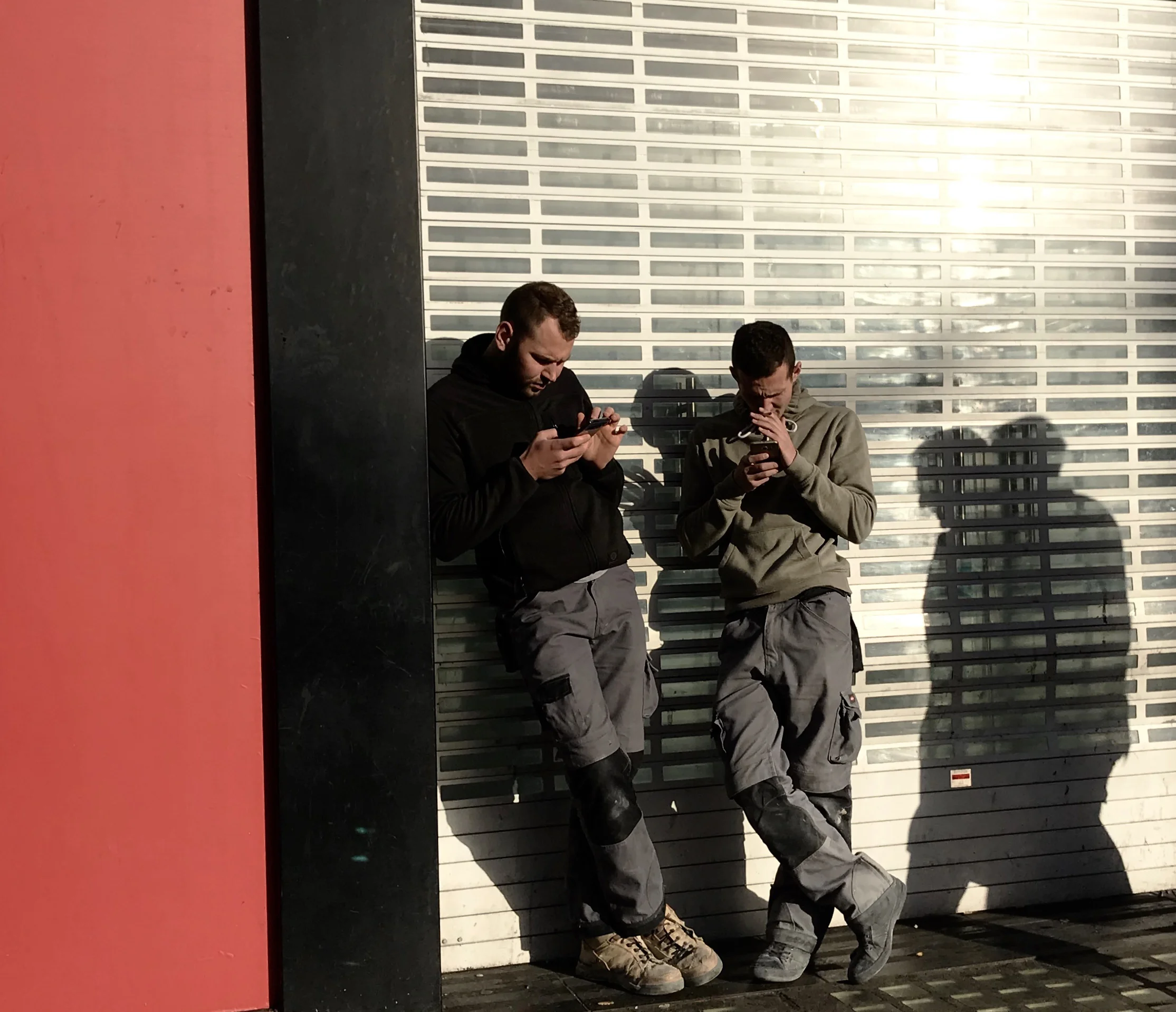 Men_Phones_Fitzrovia_Shadows.jpg