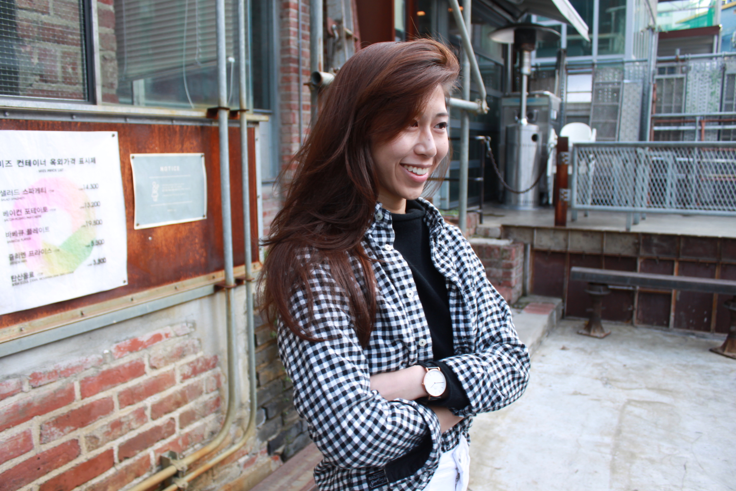 Black chocoolate checkered shirt (from Z) / Giordano Ladies Cashmere turtleneck sweater / Topshop MOTO white ripped JONI jeans / Daniel Wellington Classic Sheffield 40mm (from Z) / Adidas Originals Stan Smith