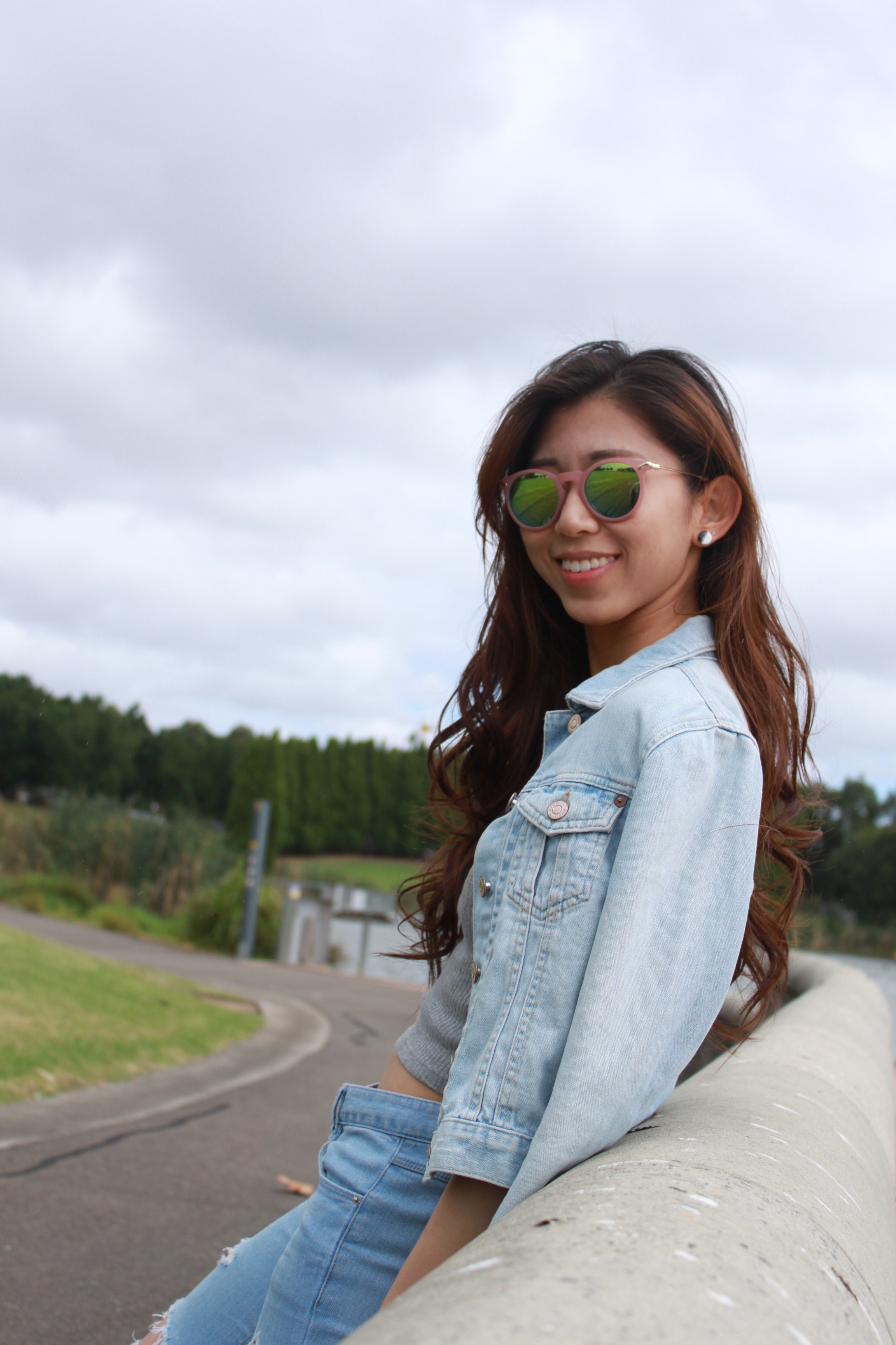 Topshop grey top / Korea ripped jeans / Topshop denim jacket / Vans white slip on