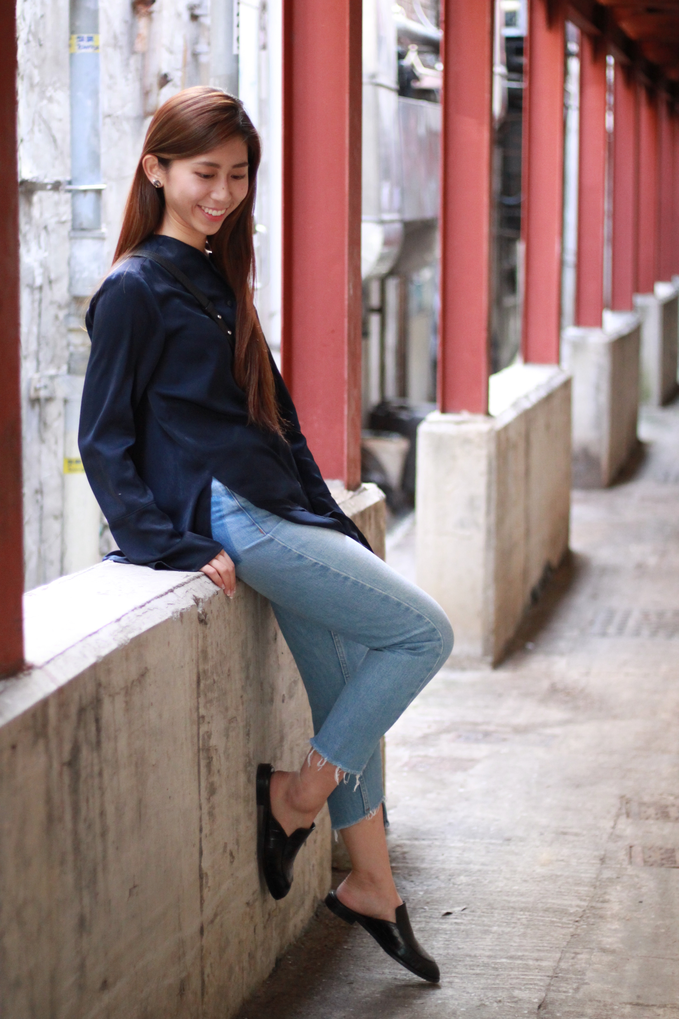 #Nude blue shirt / Topshop MOM jeans / Giordano Ladies black slides / Chanel Boy