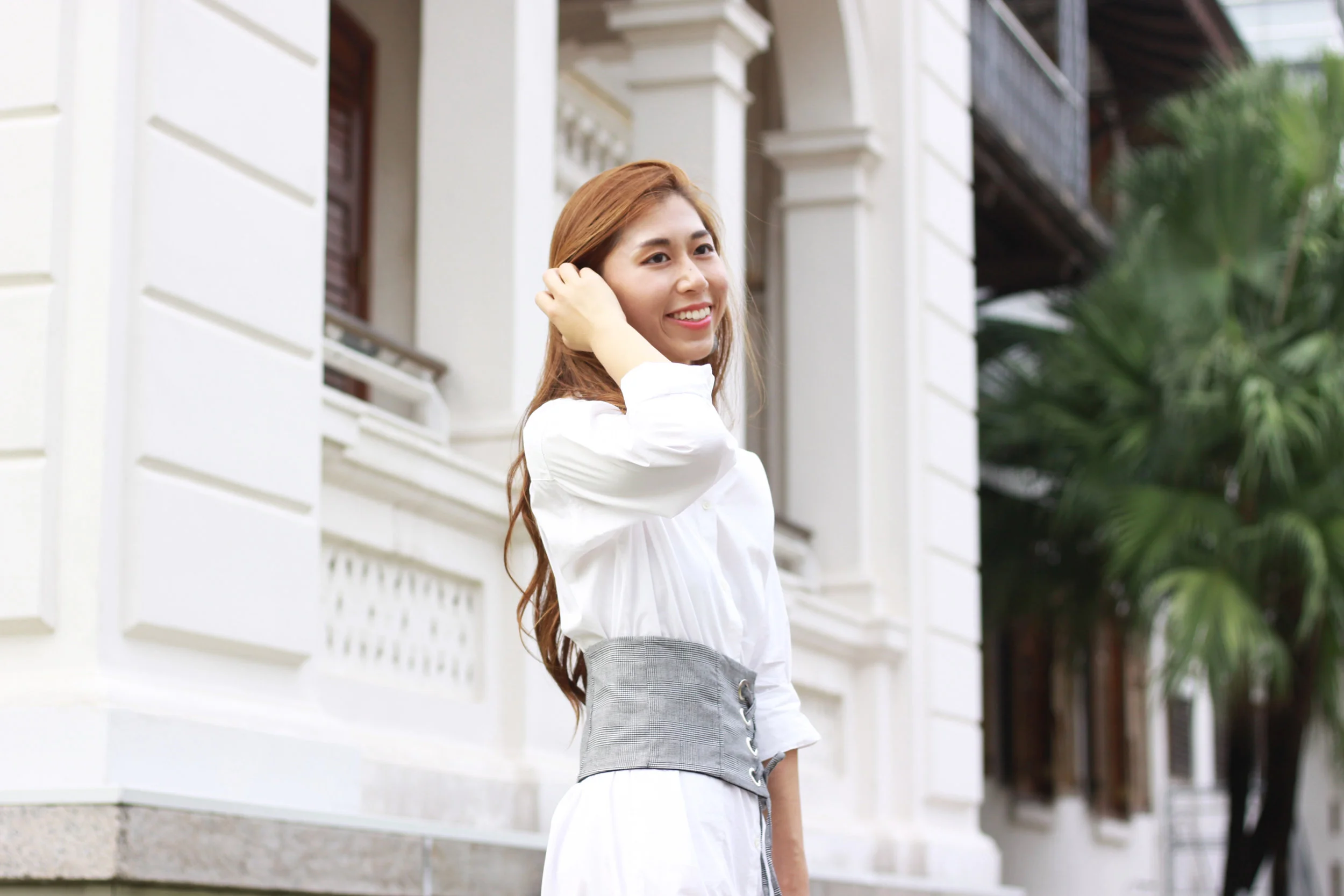 Long white shirt from Japan / Zara checkered corset / Dior slingback in black patent calfskin / Black ring bag from Japan / Zara checkered earrings