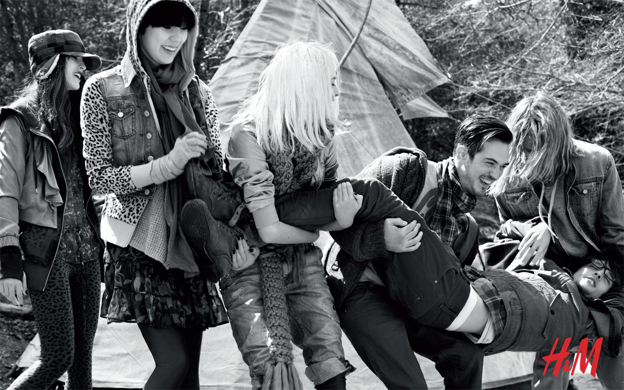 H&M_5109_Divided_Spread-14.jpg