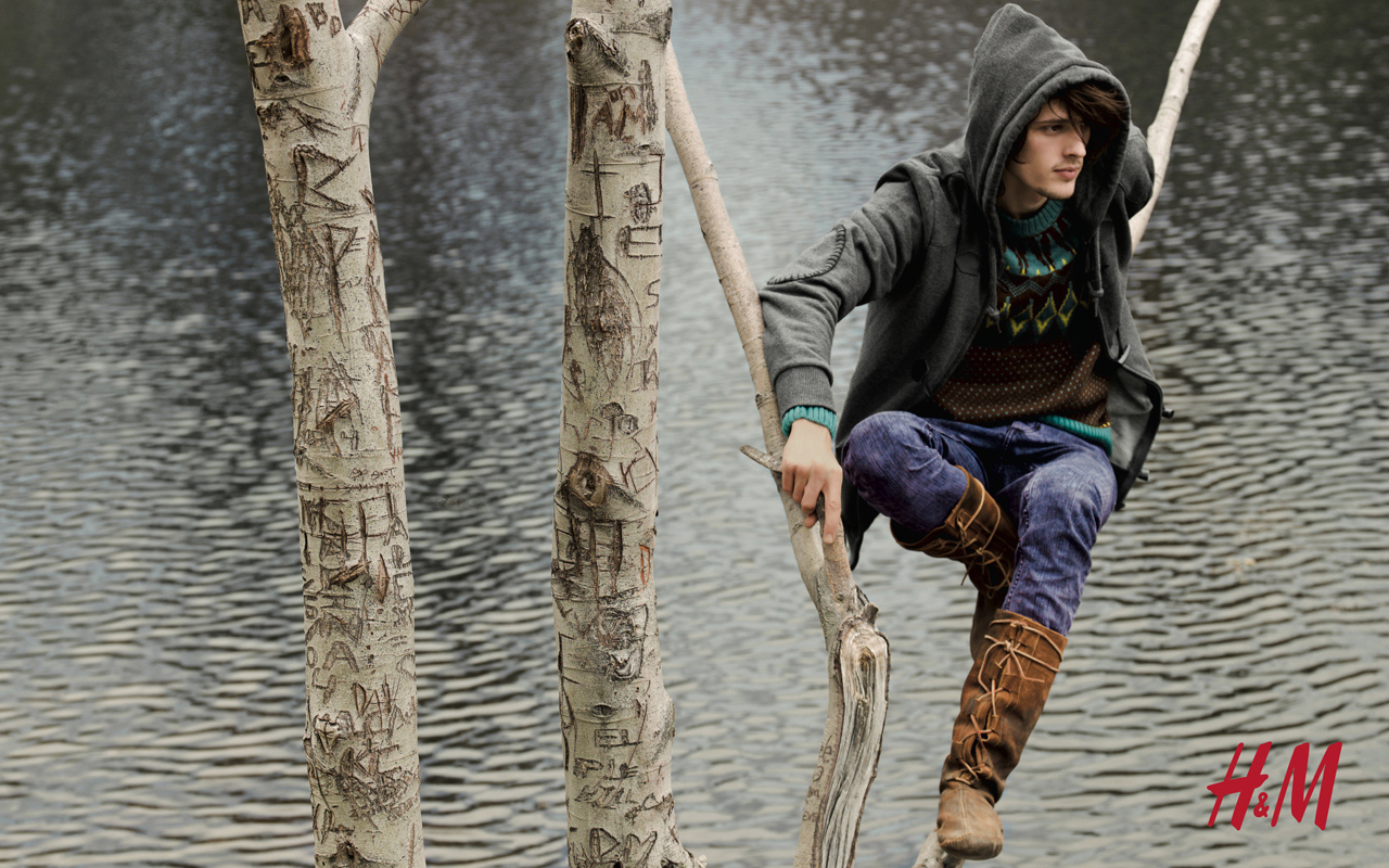 H&M_5109_Divided_Spread1.jpg