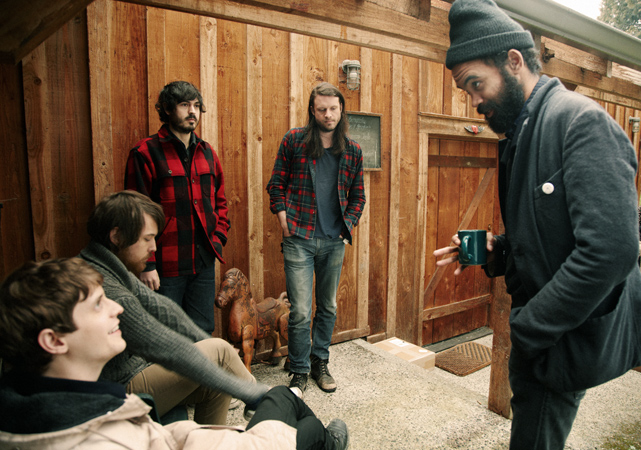 110304_Spin_FleetFoxes_Shot06_165.jpg