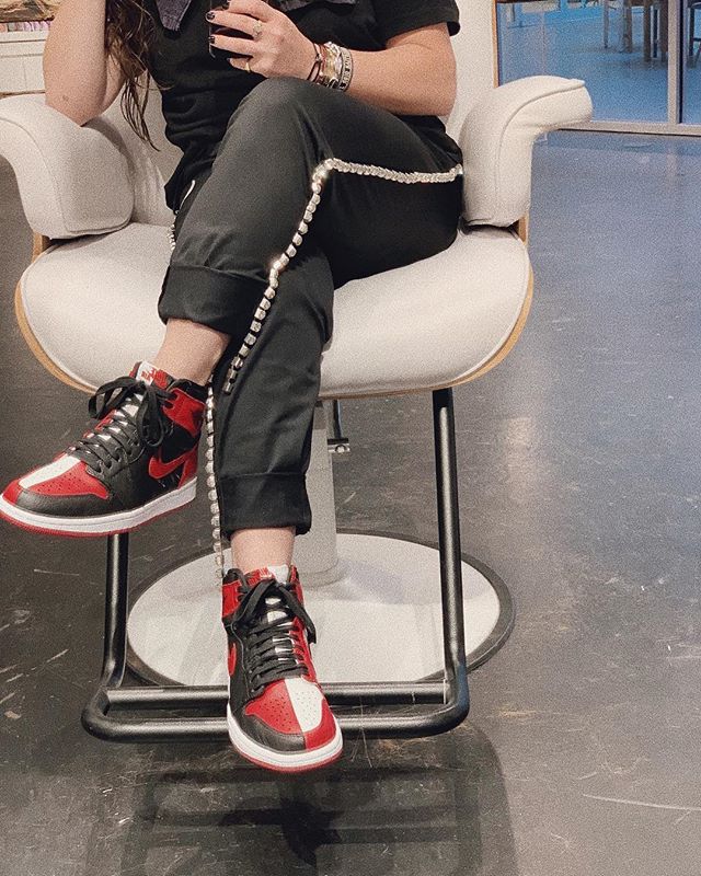 hypewoman.