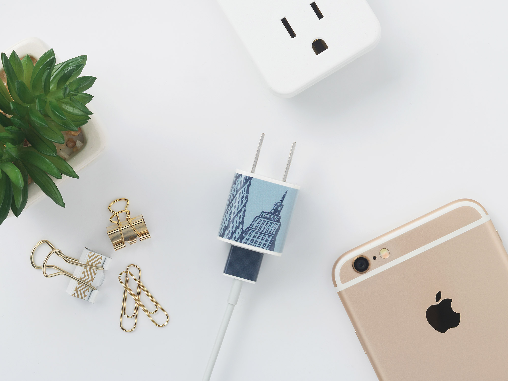 Empire-State-Building-with-charger.jpg