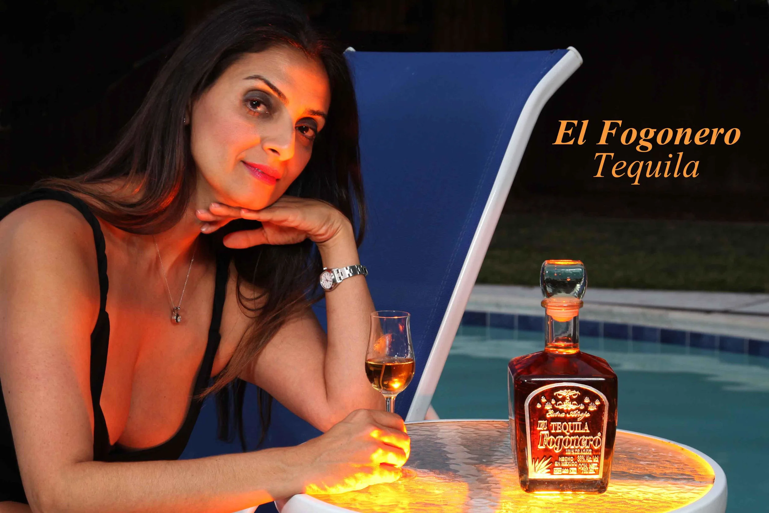 El Fogonero is a small family run distillery located in Amatitan, in the Lowlands of Jalisco. The family performs all stages of the production process including the making and labeling of bottles, as they have been producing high-end tequila for over 4 generations!
