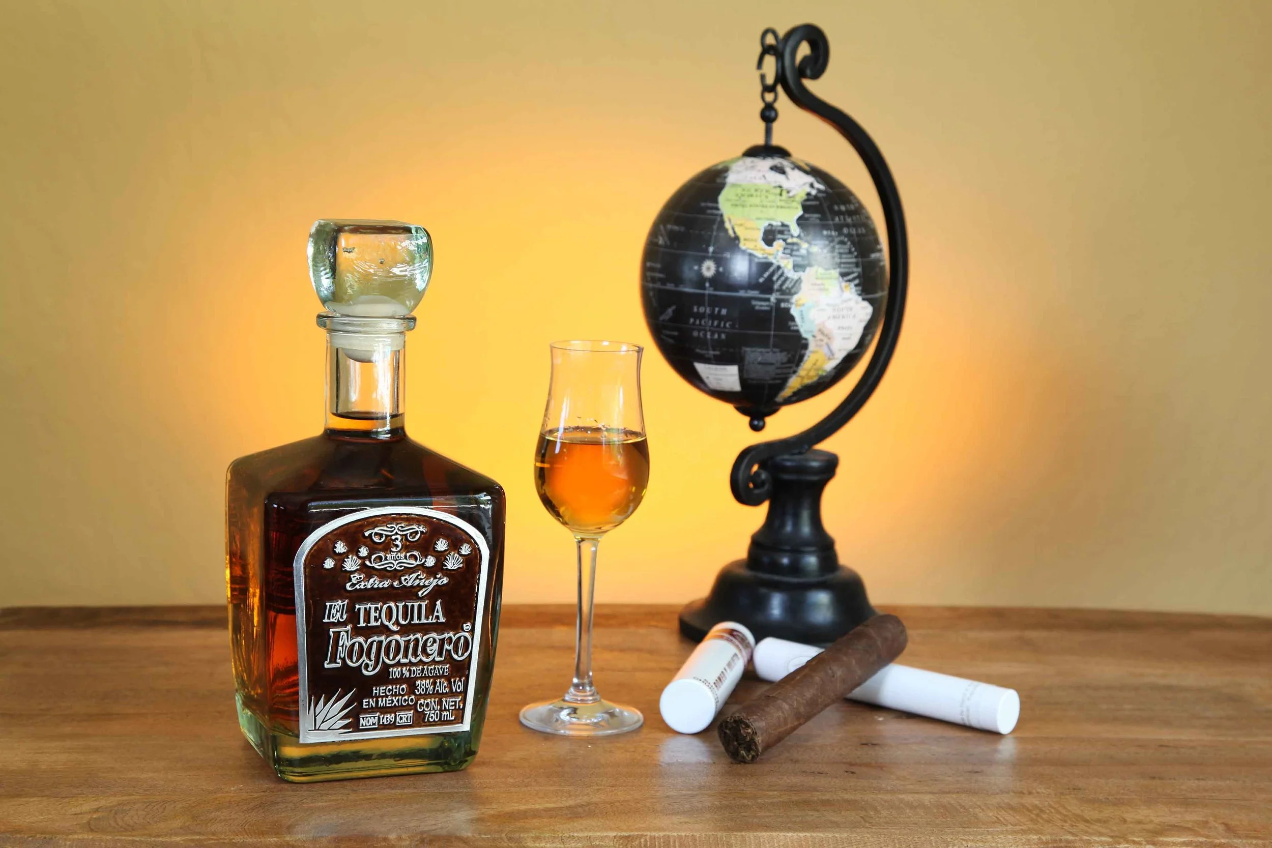 extra anejo w cigar.jpg