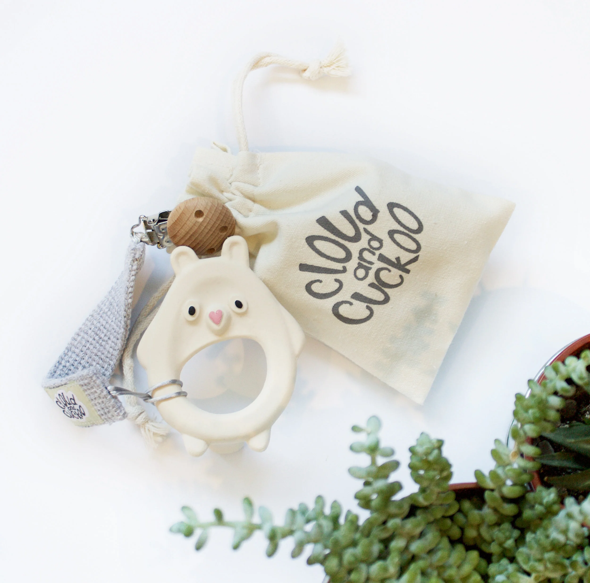 Goo Clip Bag on White.jpg