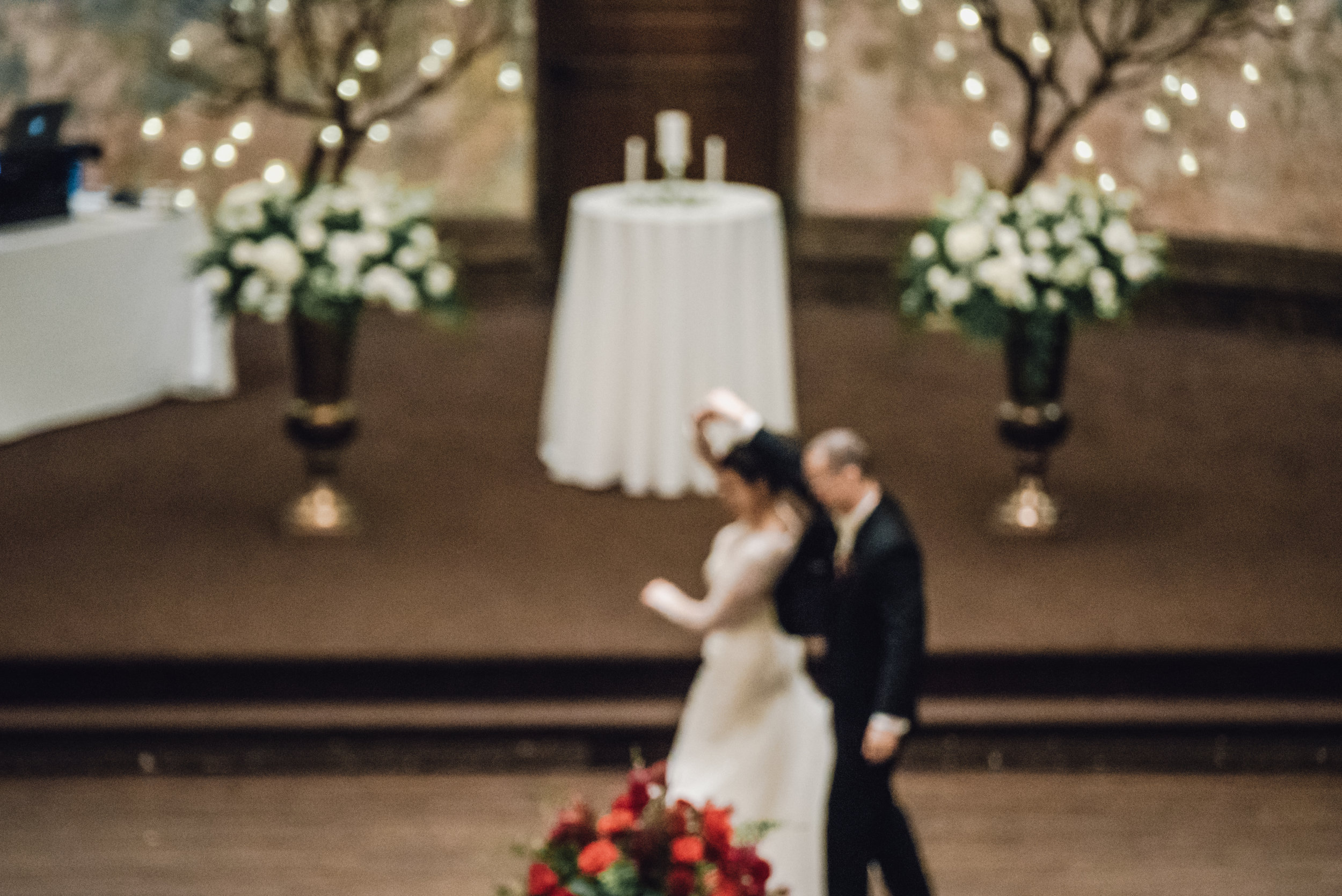 Main and Simple Photography_2017_Weddings_Cincinnati_S+B-1048.jpg