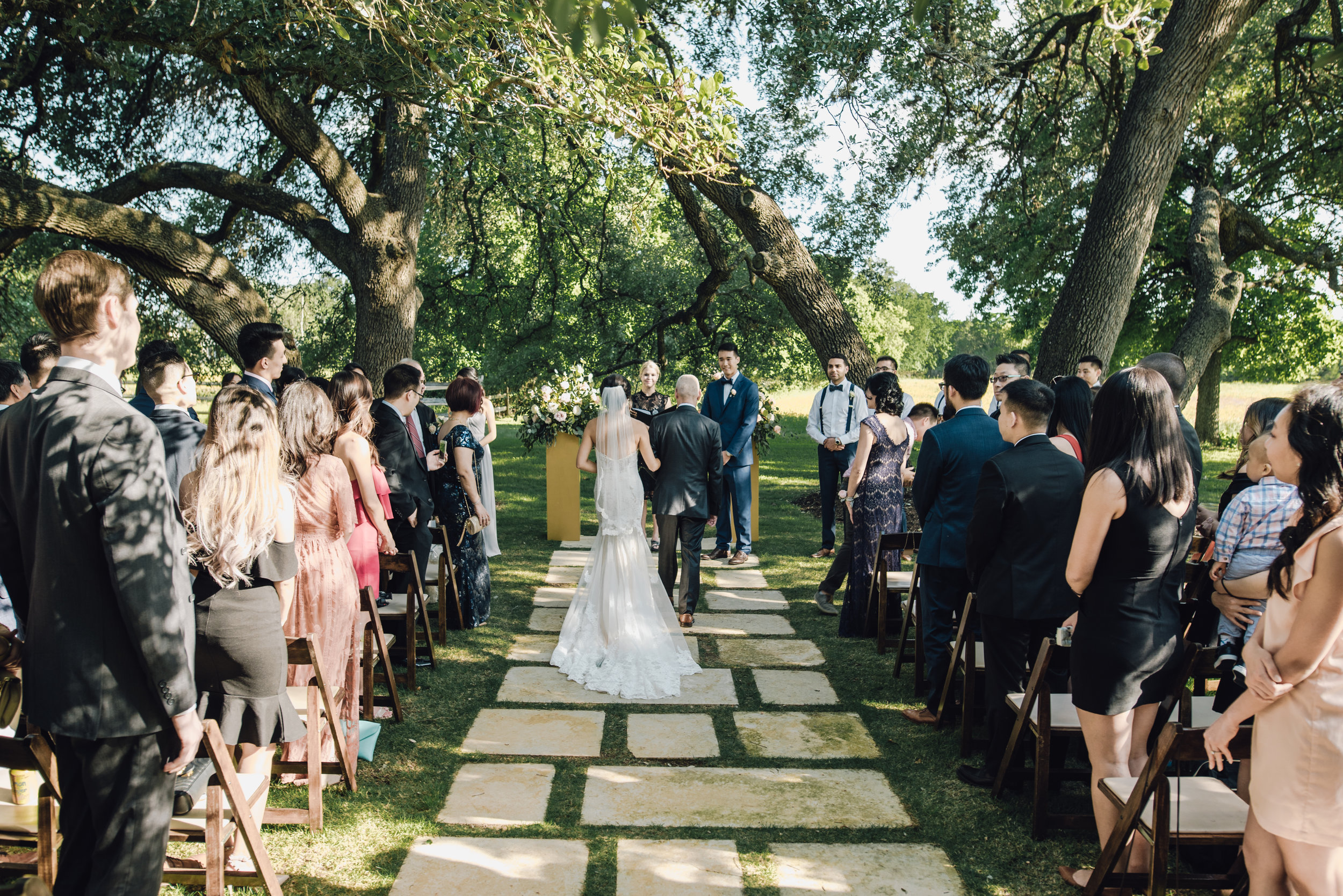 Main and Simple Photography_2018_Weddings_Austin_B+E-1177.jpg