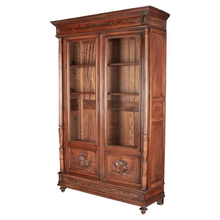 Walnut bibliotheque ready to enhance your living room available at www.ofleury.com
#frenchantiques #frenchbibliotheque #countryfrenchantiques #antiquebookcase
#winterparkflorida #antiquesforsale
#antiquedealersofinstagramm 
#frenchbookcase