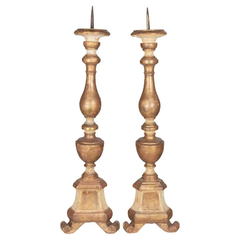 Italian wood carved candelstick
#frenchantiques
#italianantiques 
#frenchdecor 
#antiqueforsale
#countryfrenchantiques