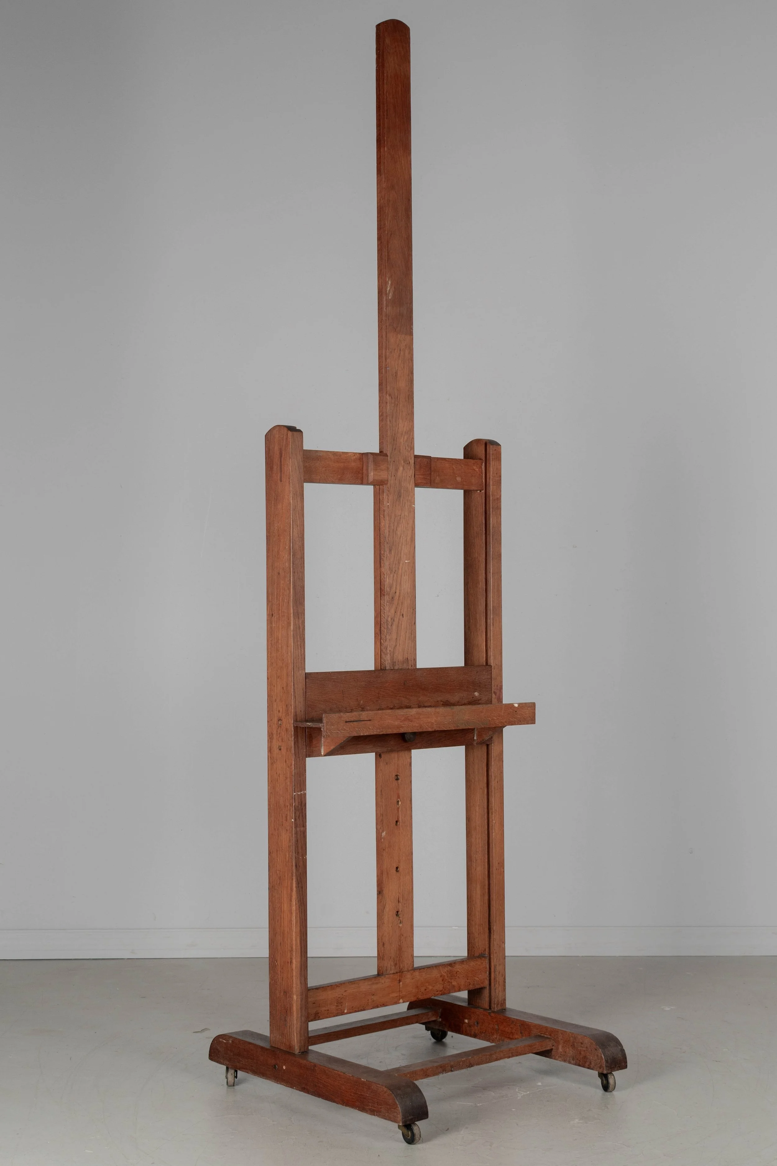 Adjustable French Oak Painter's Easel, Circa 1900s