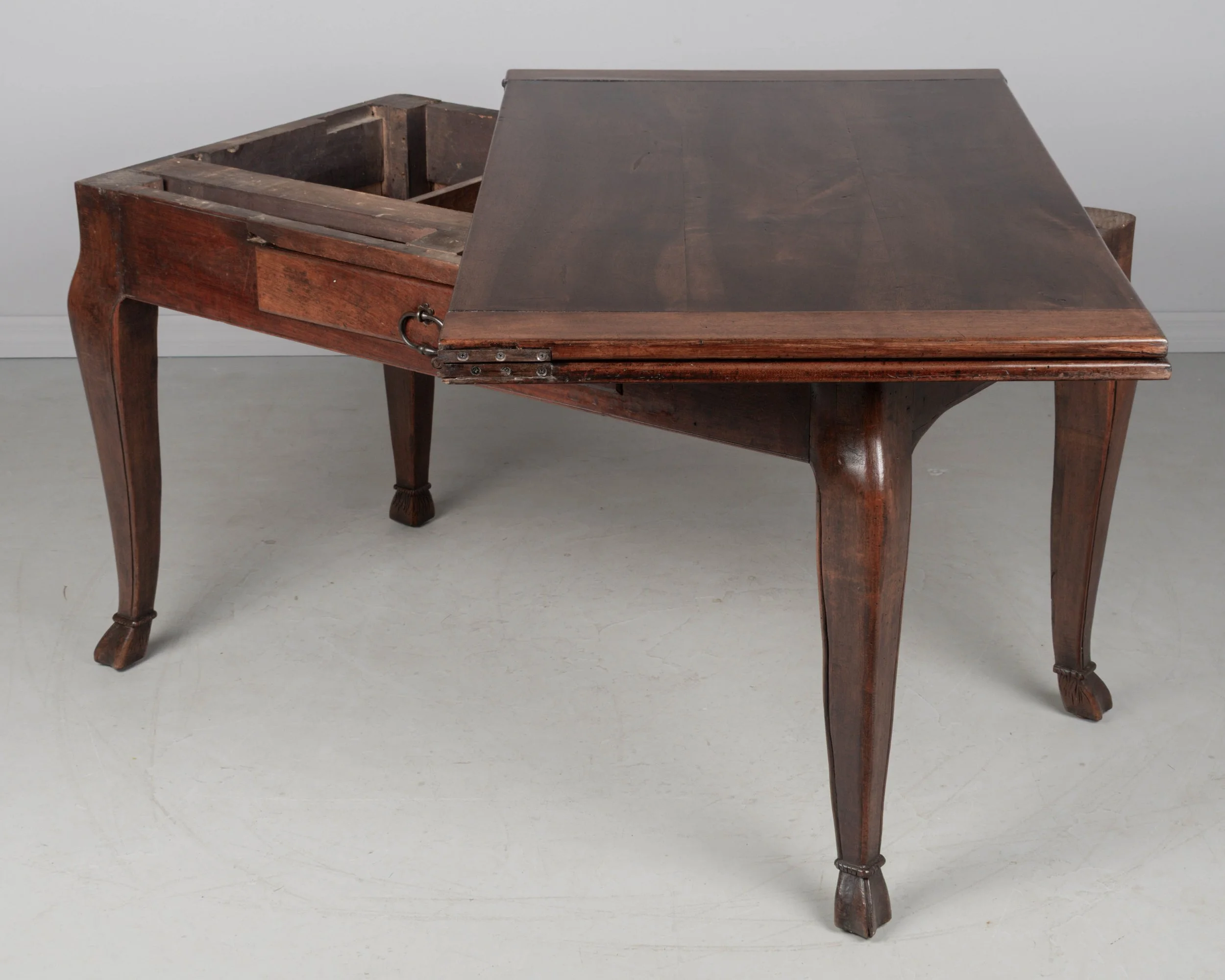 19th Century Italian Portefeuille  or fip top Walnut Dining Table