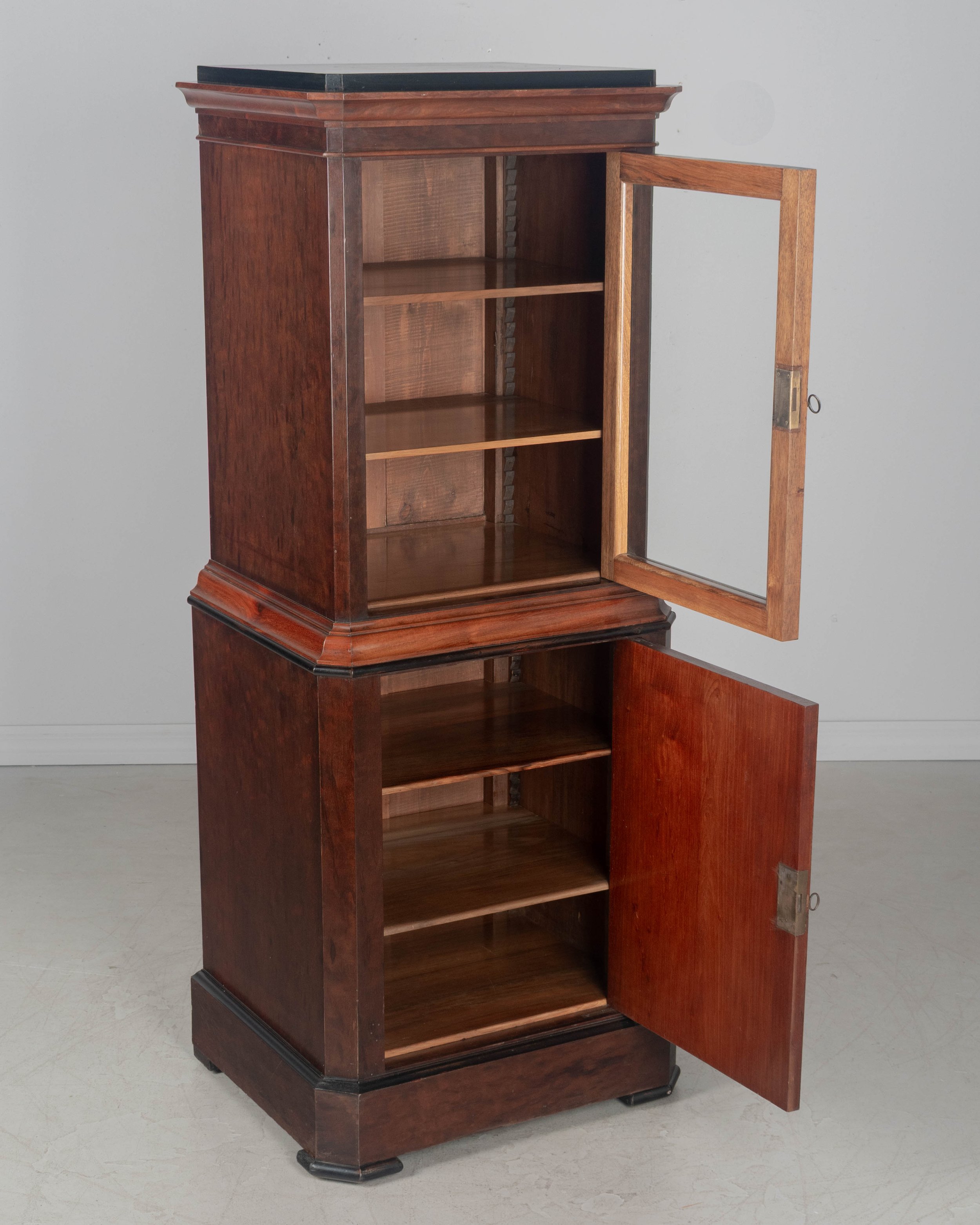 19th Century Napoleon III French Mahogany Vitrine