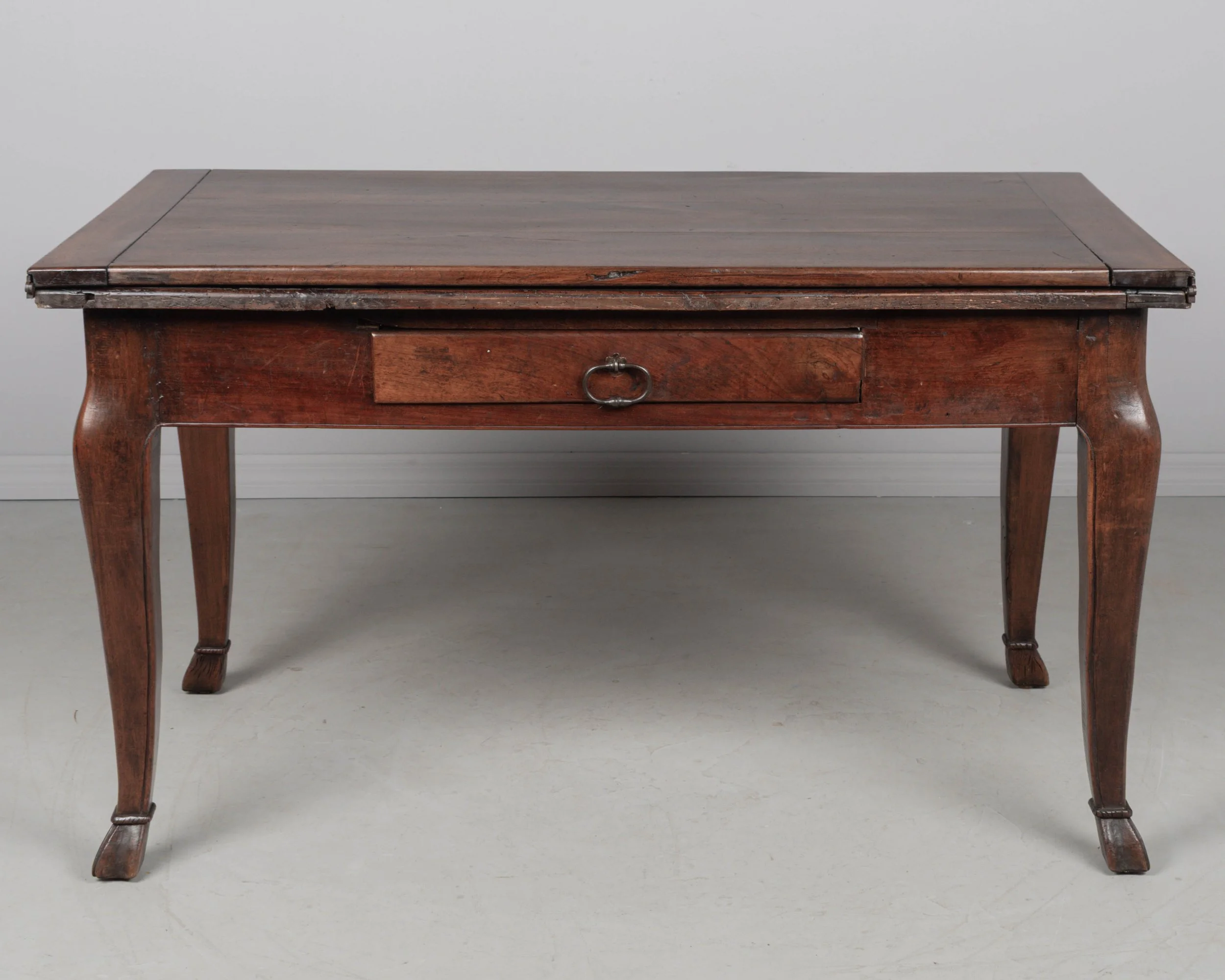 19th Century Italian Portefeuille  or fip top Walnut Dining Table