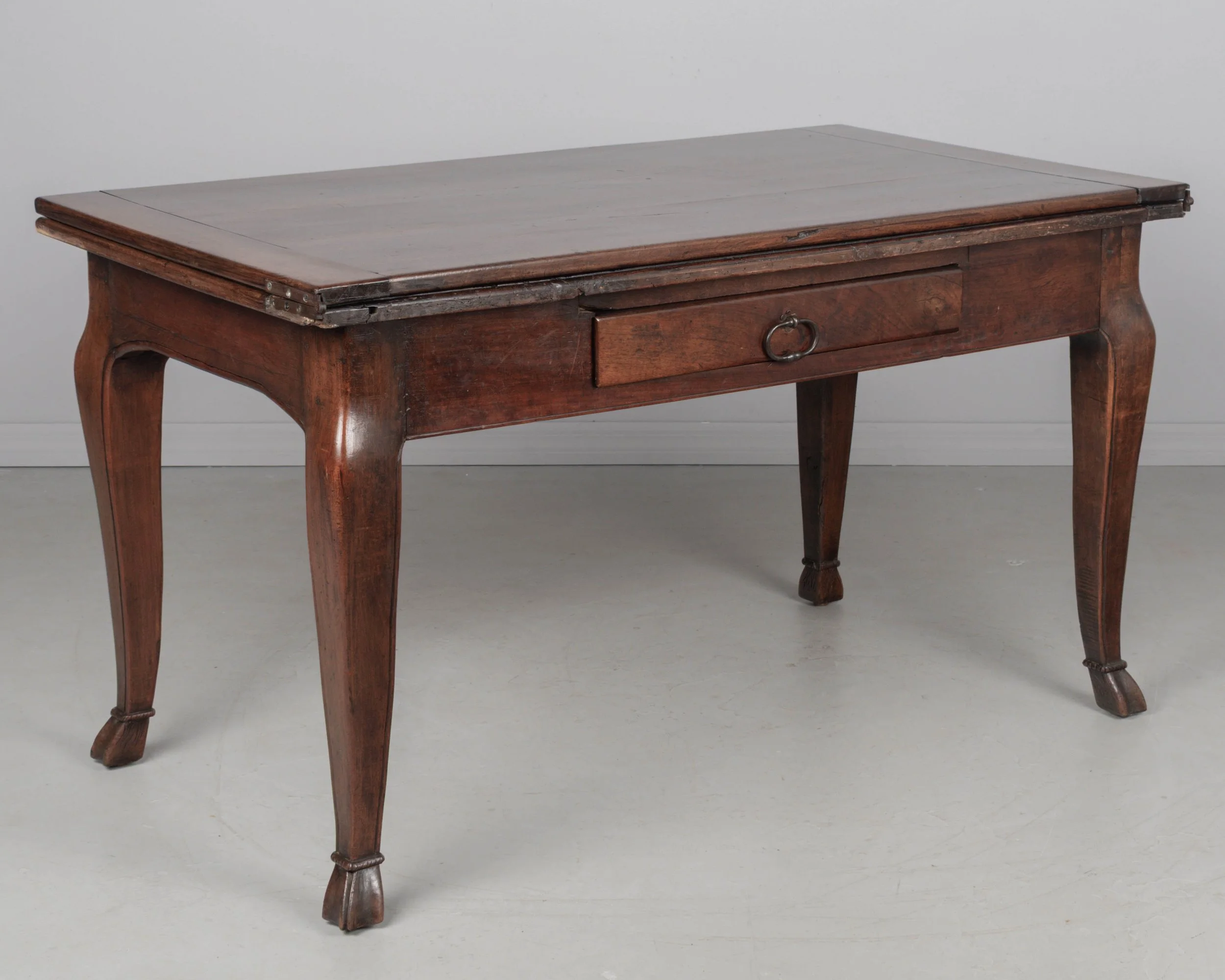 19th Century Italian Portefeuille  or fip top Walnut Dining Table