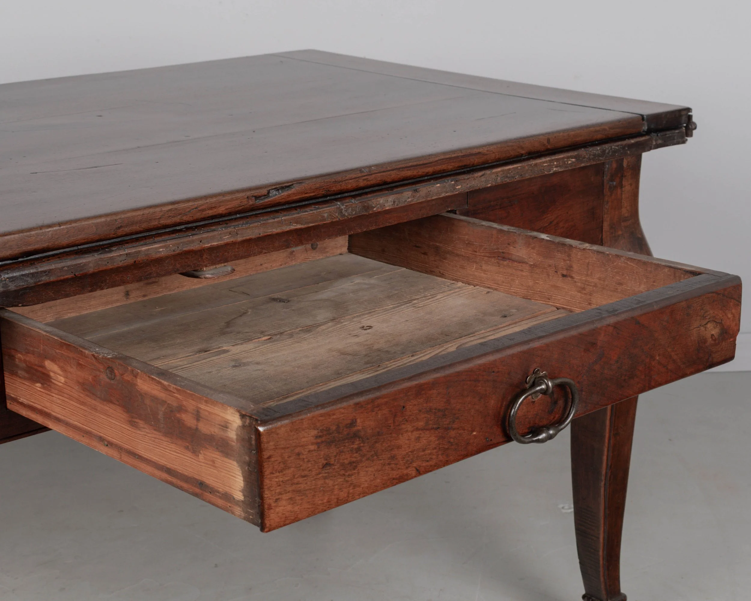 19th Century Italian Portefeuille  or fip top Walnut Dining Table