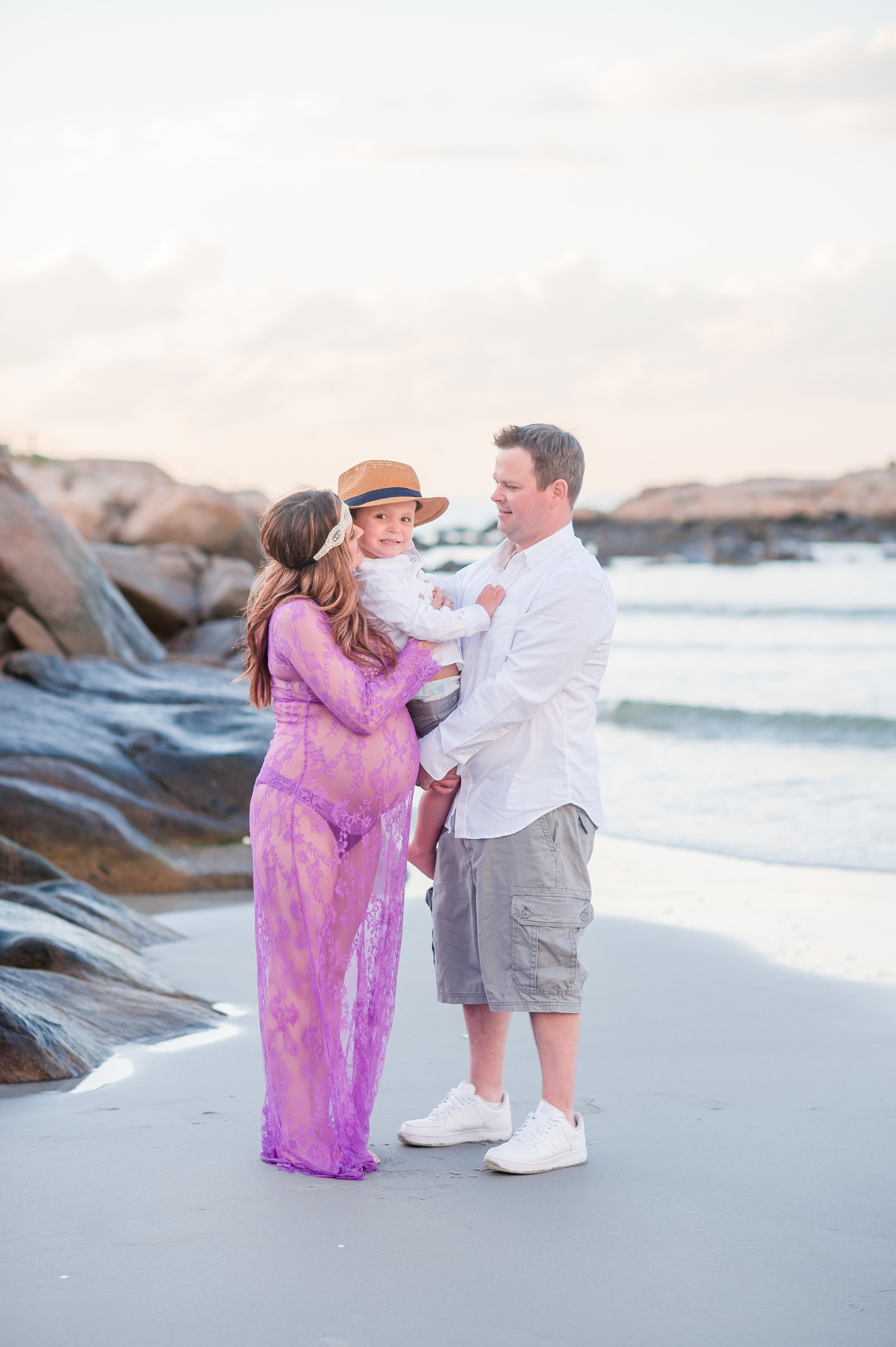 Jenna and Rob Wingaersheek beach maternity-122.jpg